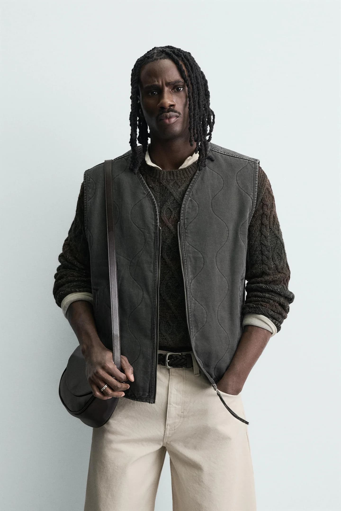 ЖИЛЕТ С ДЕКОРАТИВНОЙ СТРОЧКОЙ И ЭФФЕКТОМ СТИРКИ