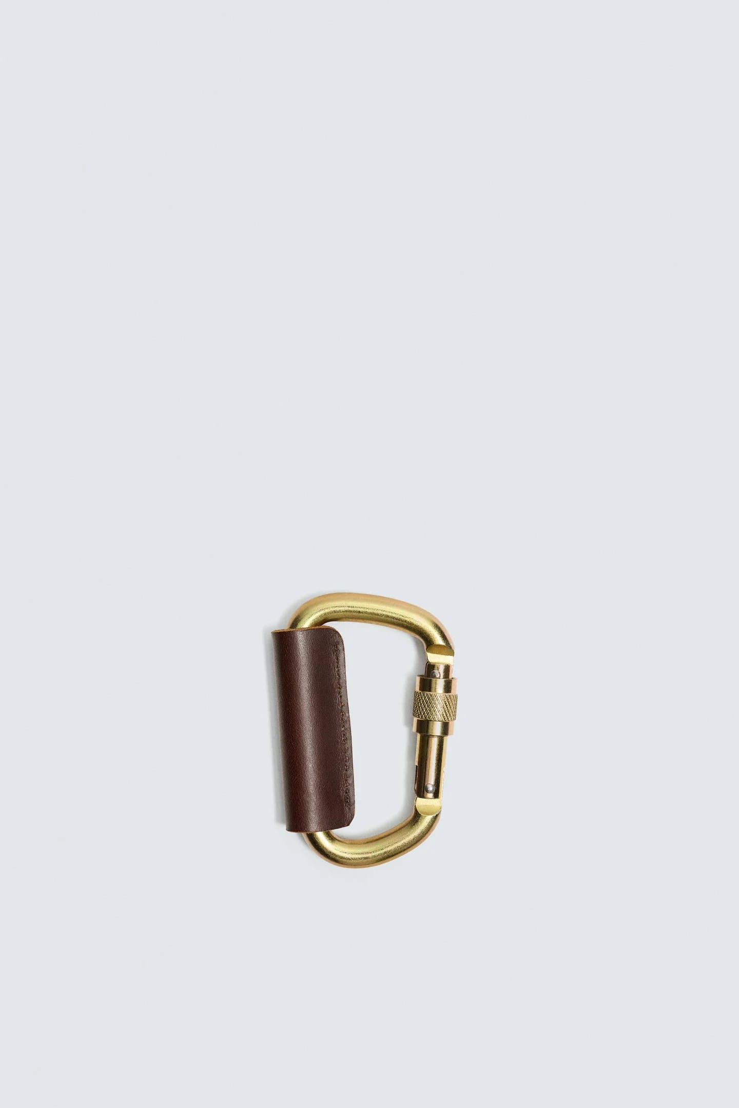 КАРАБИН С КОЖАНЫМИ ДЕТАЛЯМИ AARON LEVINE X Zara