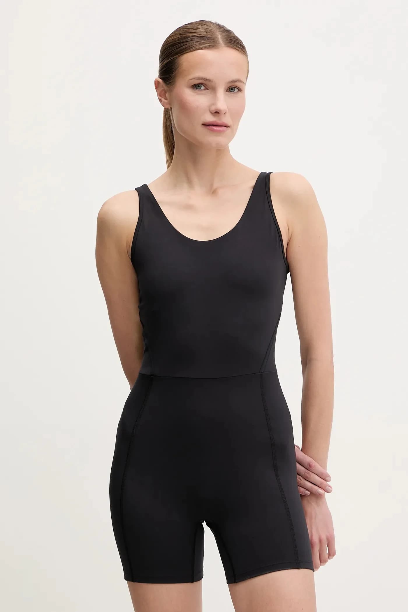 Спортивный костюм для движения