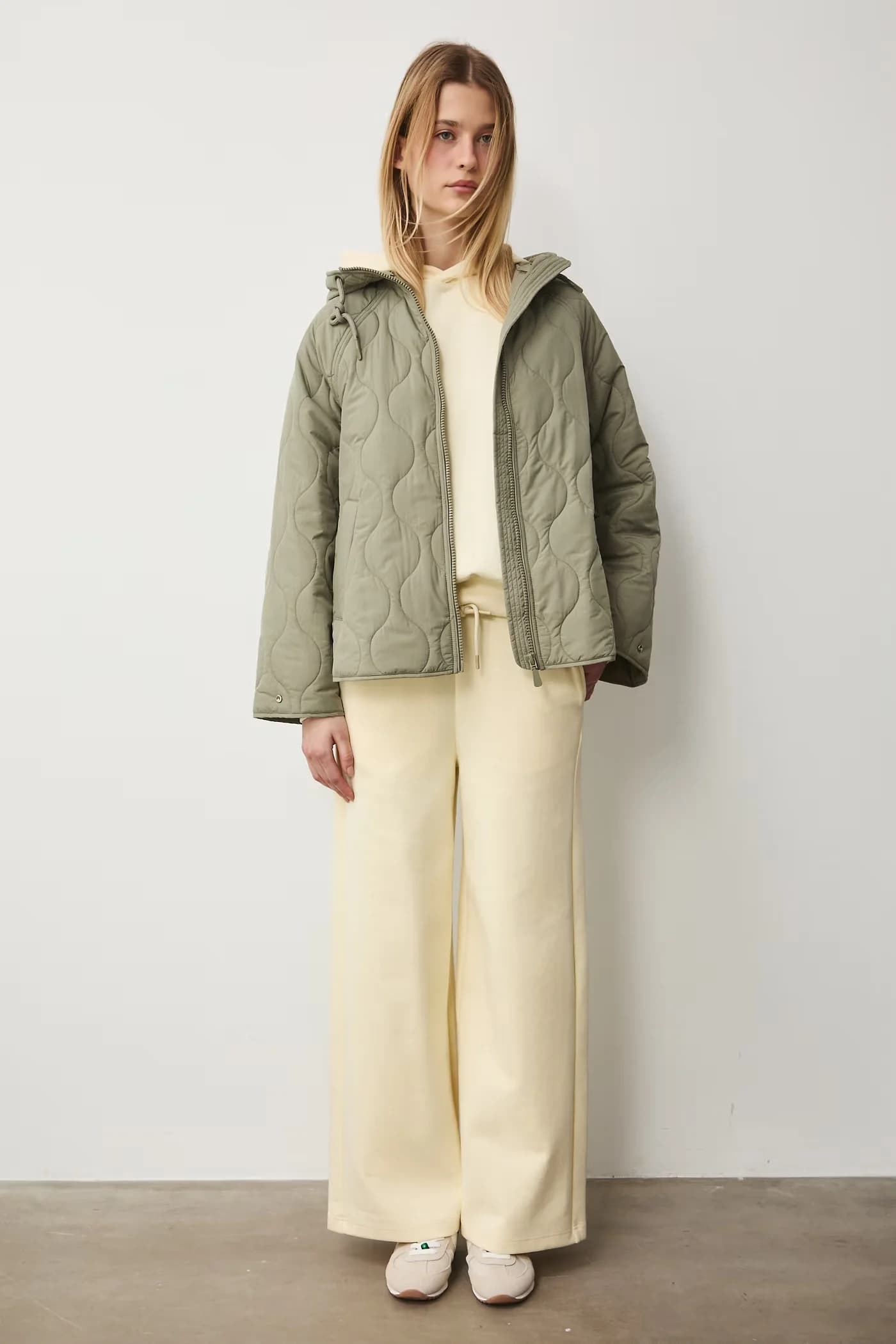 Женская стеганая куртка