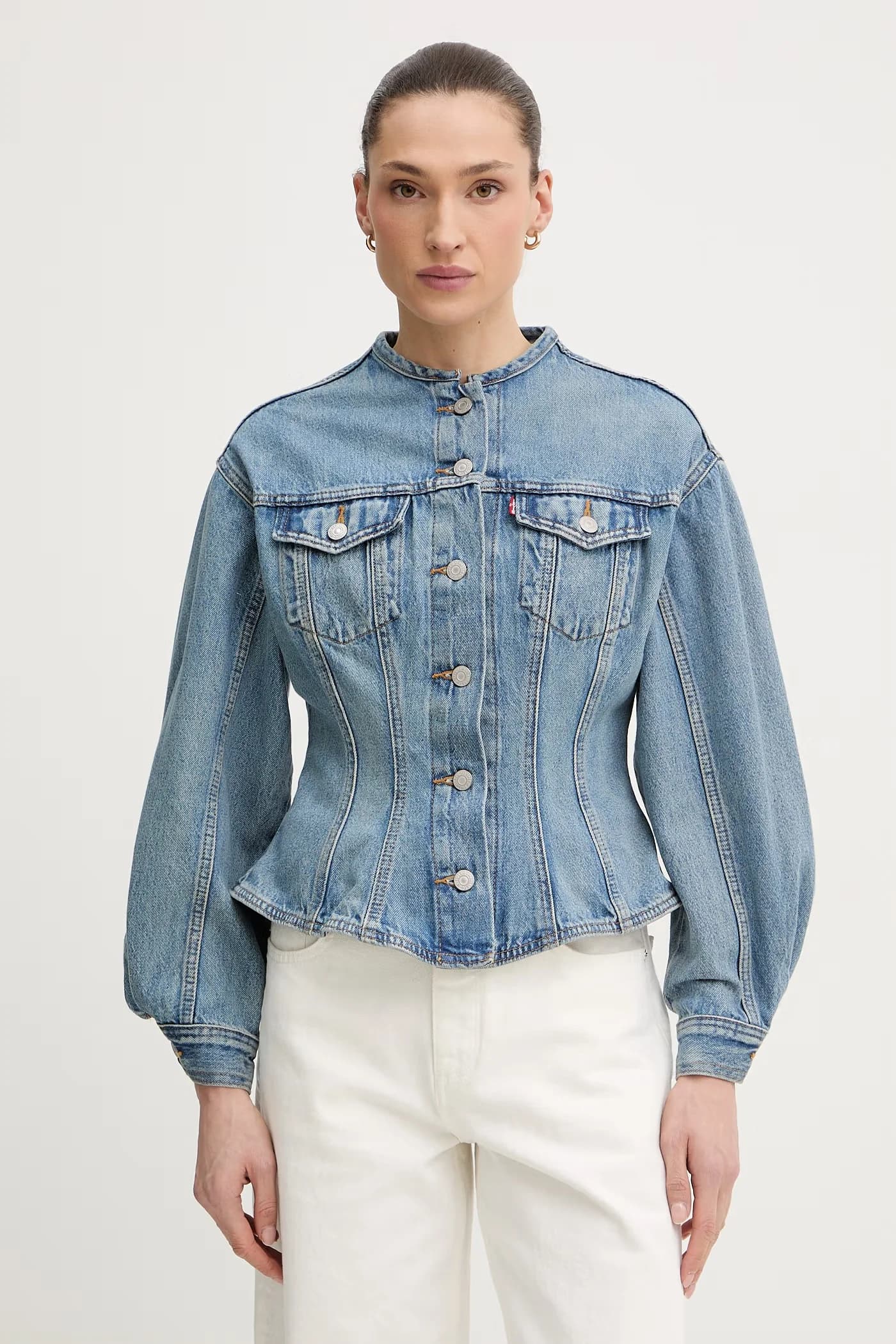 Женская джинсовая куртка переходного периода SCULPTED