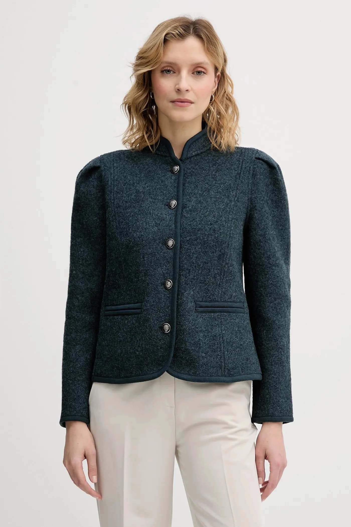 Шерстяная куртка