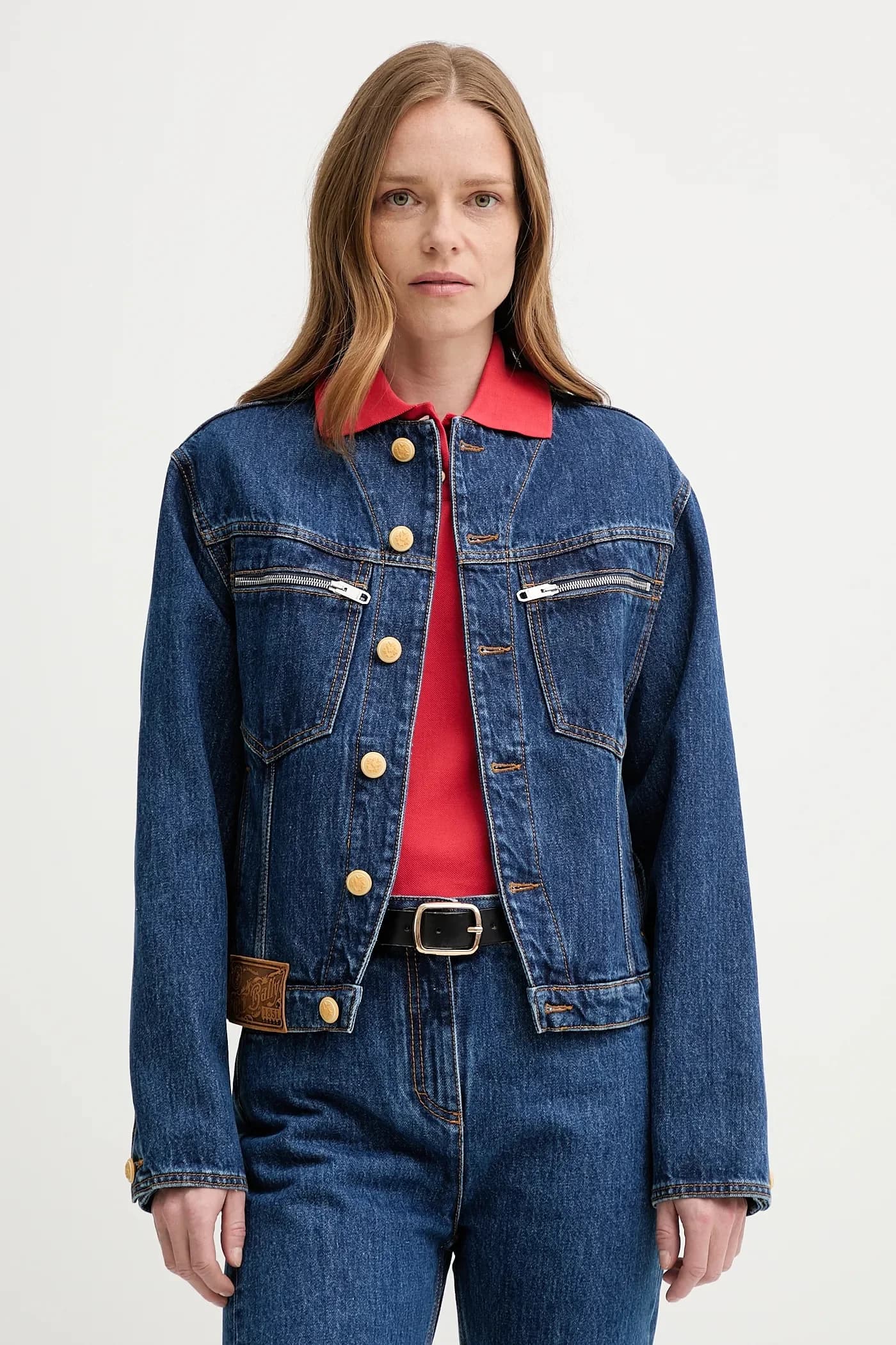 Джинсовая куртка