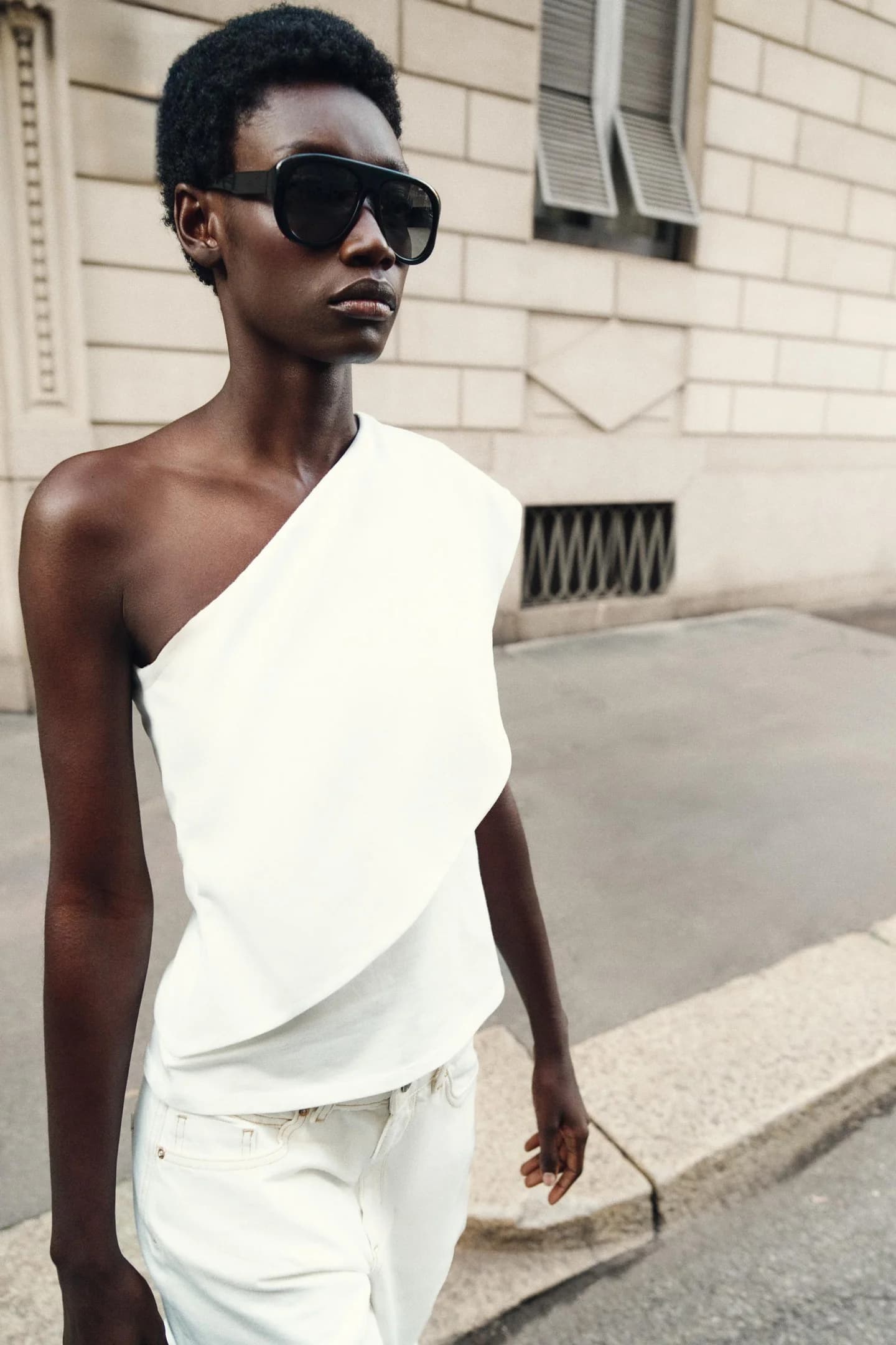 АСИММЕТРИЧНЫЙ ИНТЕРЛОК ВЕРХНИЙ