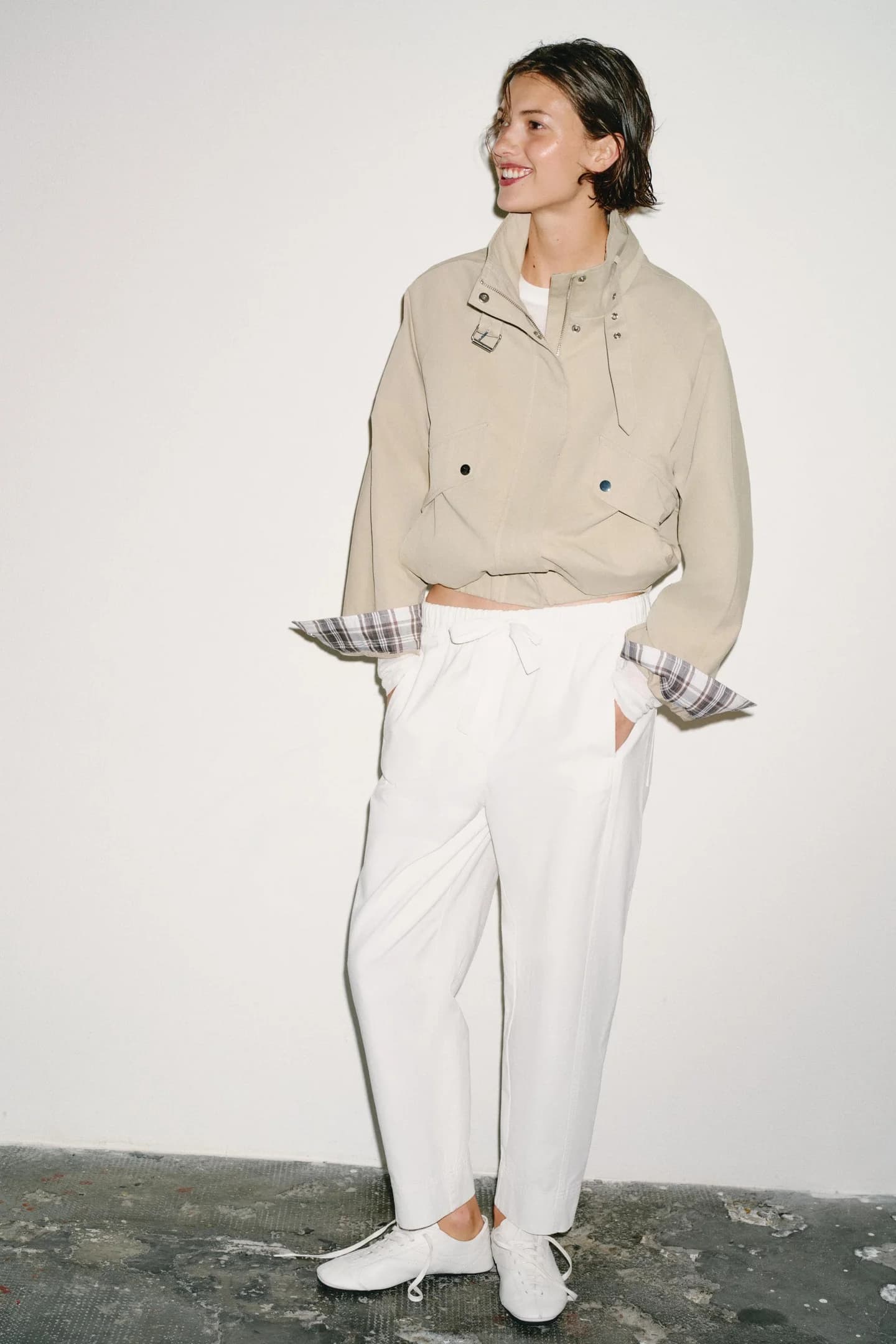 БРЮКИ НА ЭЛАСТИКЕ НА ПОЯСИИ