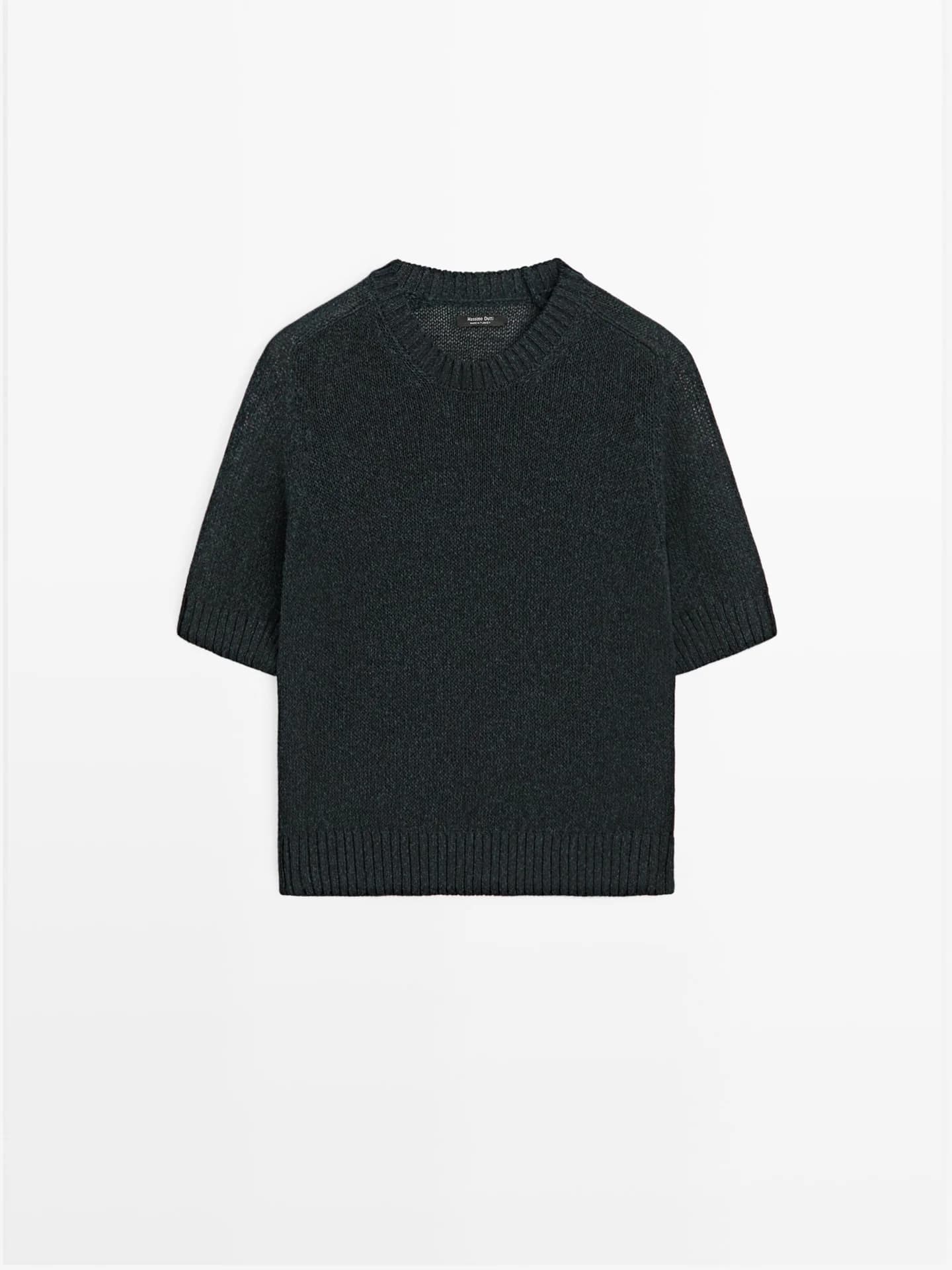 Вязаный свитер с короткими рукавами