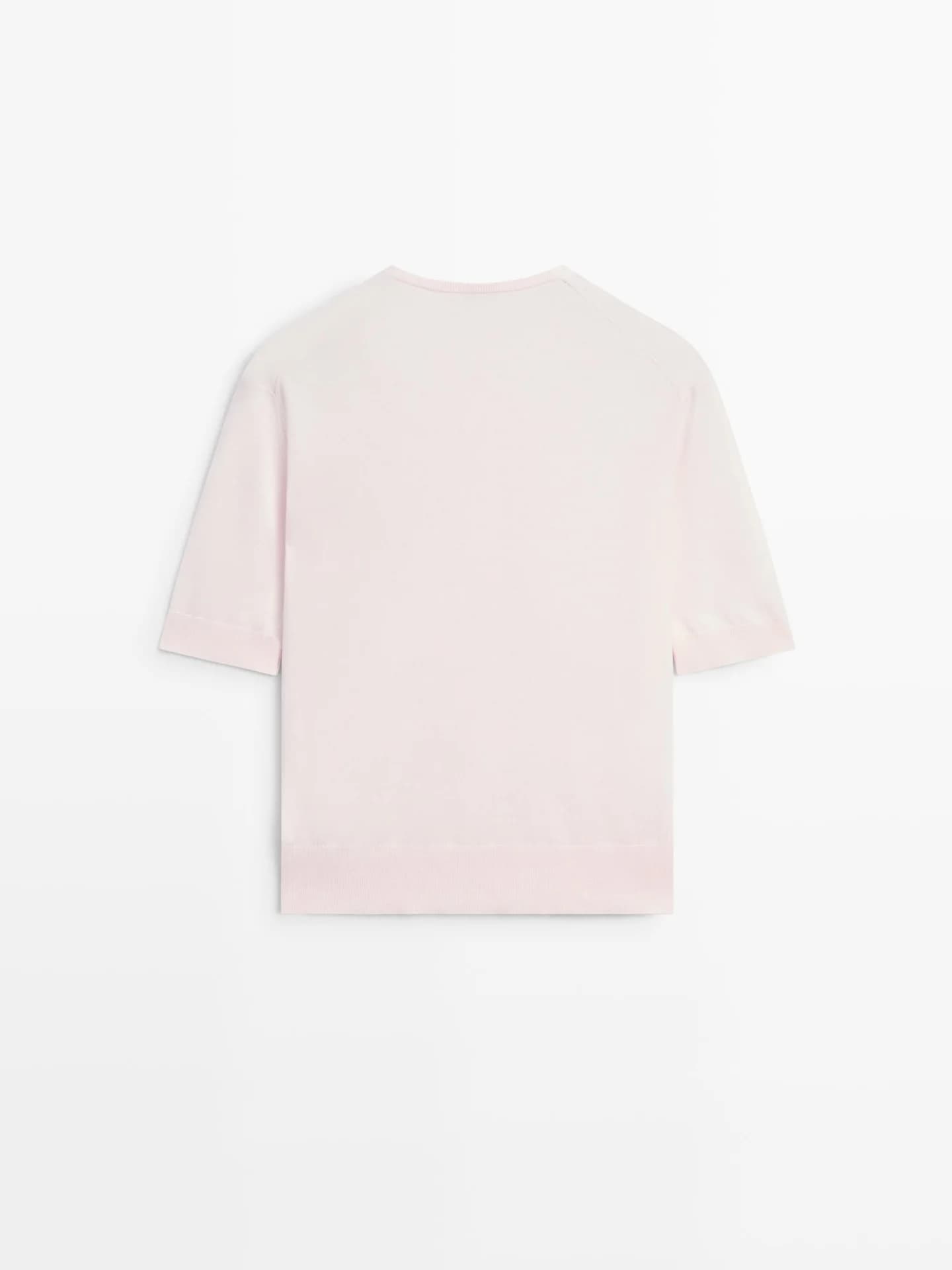 Вязаный кардиган с короткими рукавами.