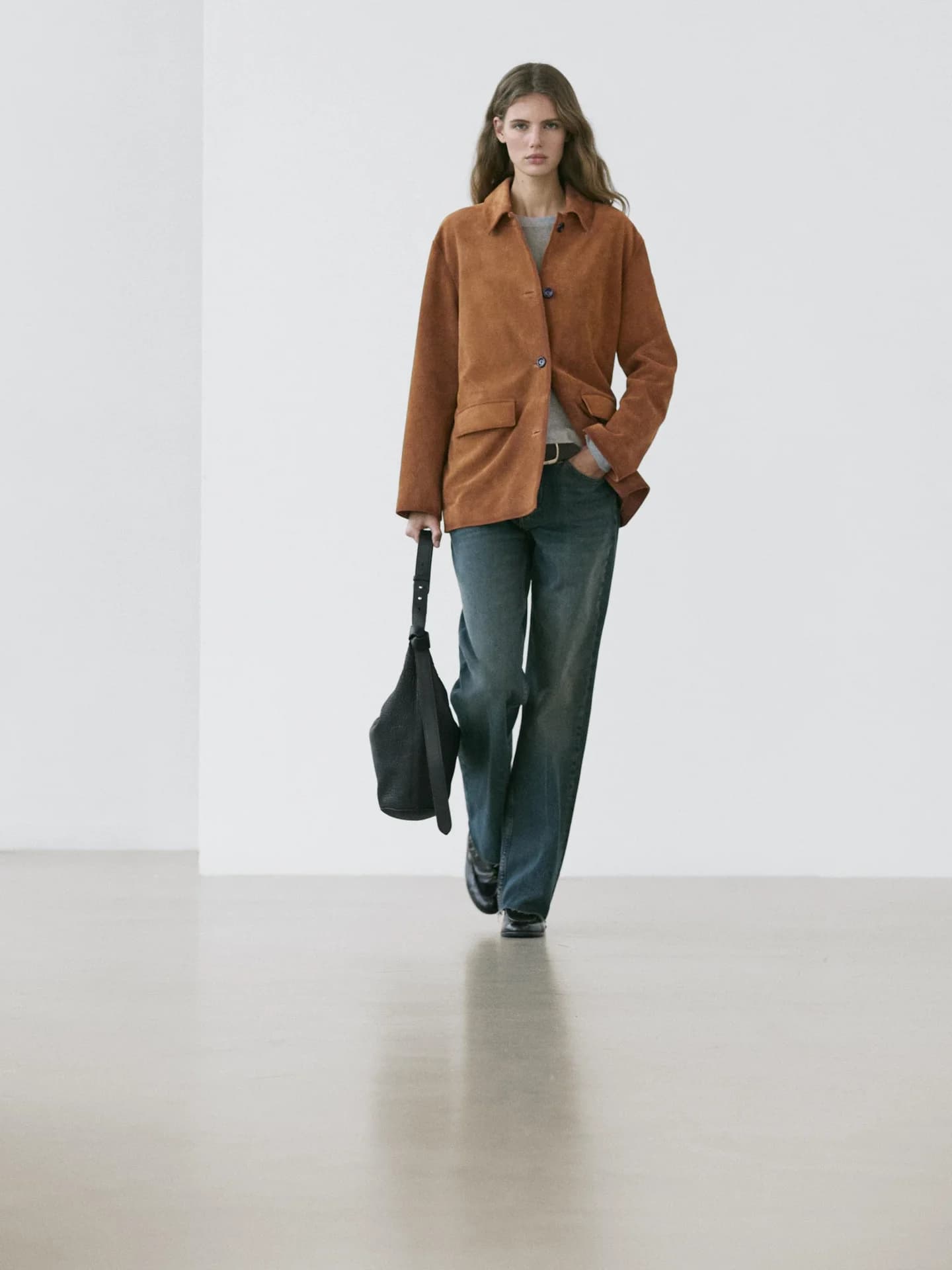 Замшевая кожаная куртка