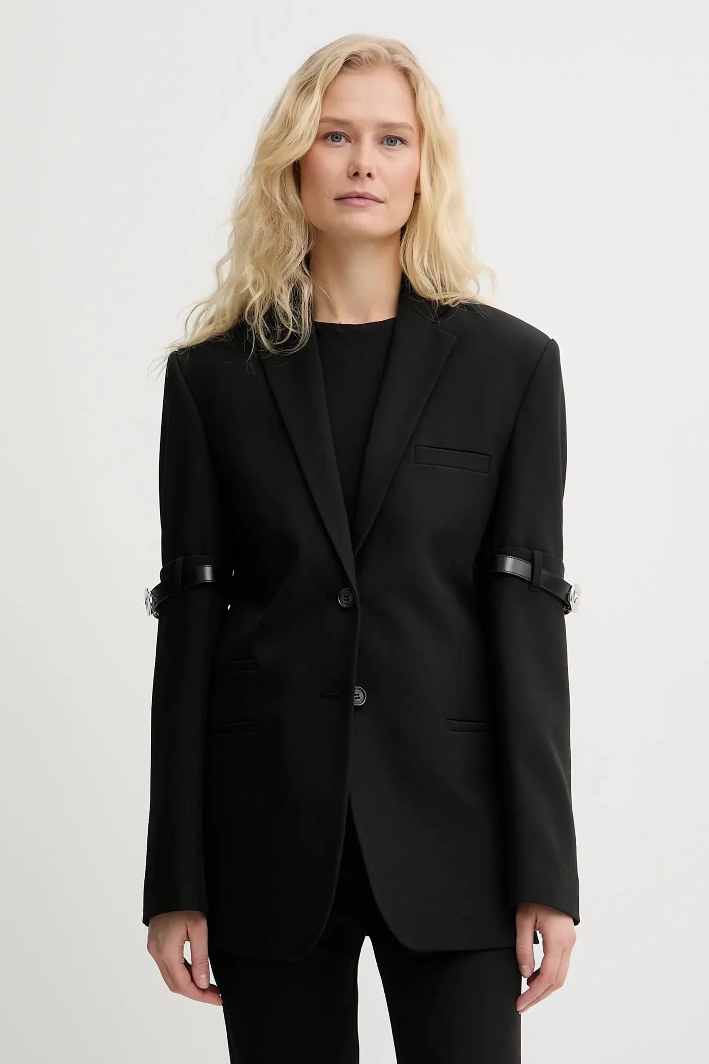 куртка с логотипом и поясом