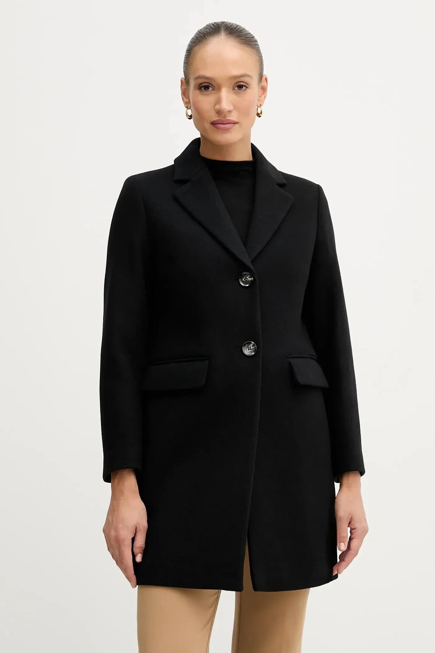 Шерстяное пальто