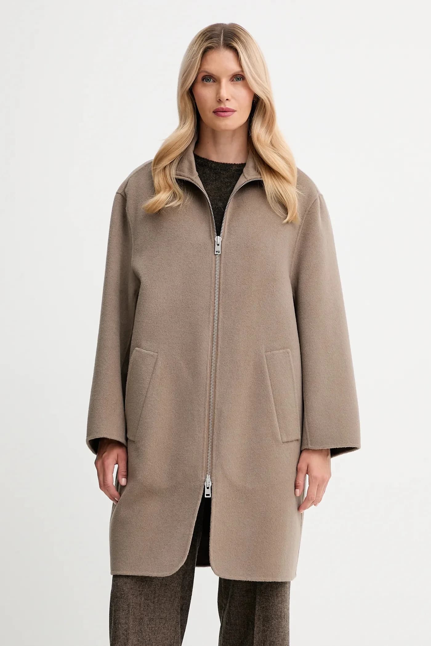 Шерстяное пальто