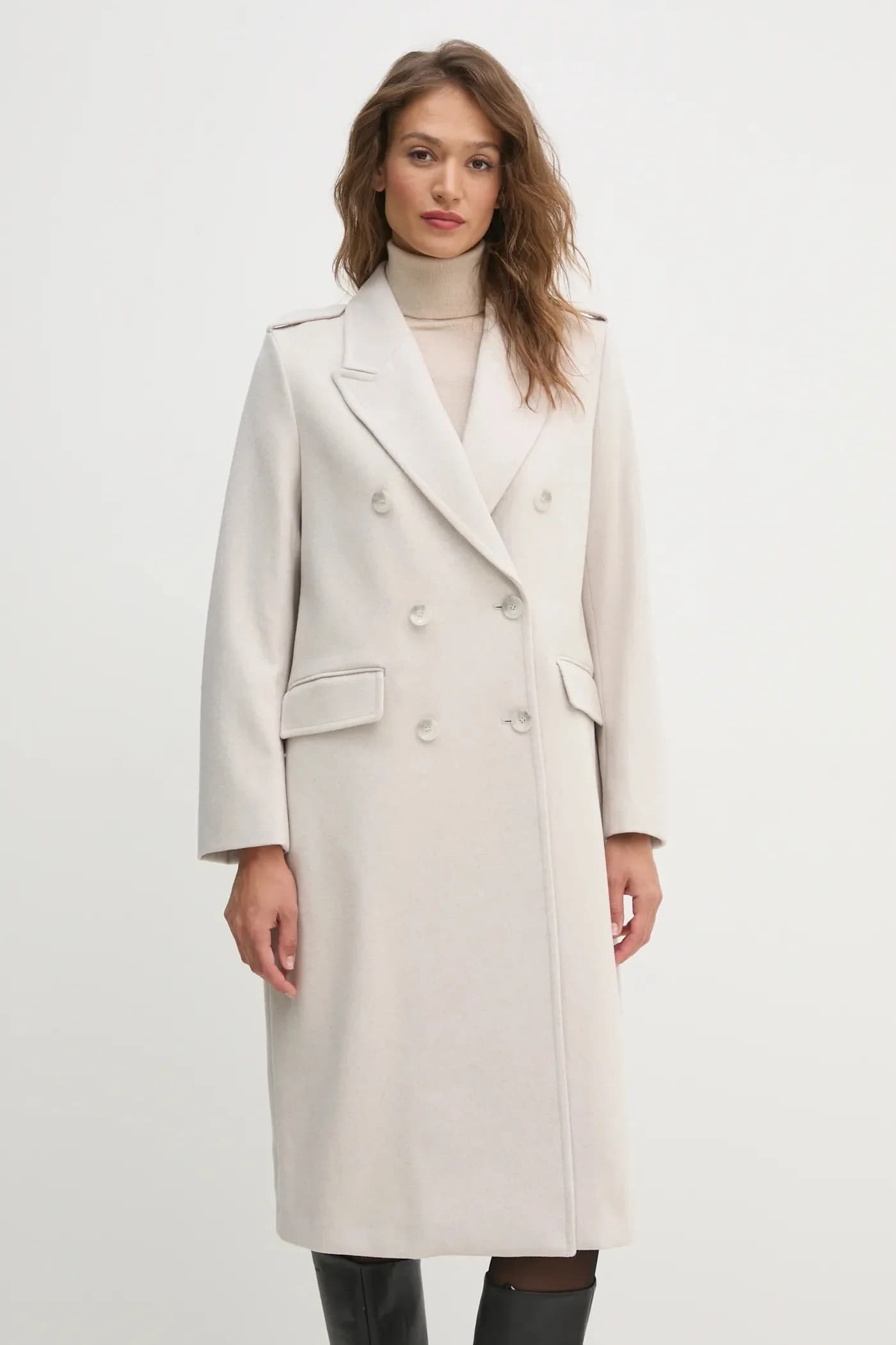 Шерстяное пальто