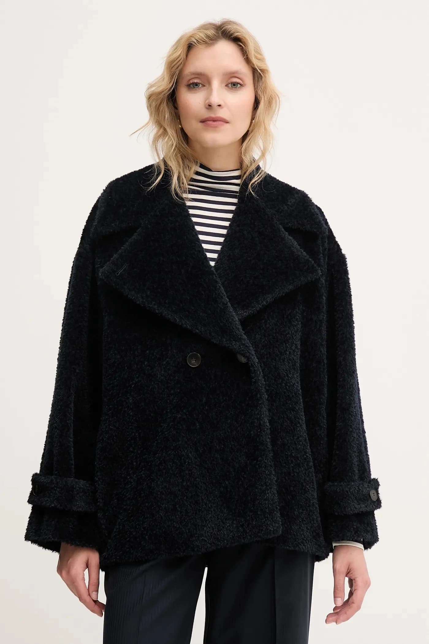 Шерстяное пальто