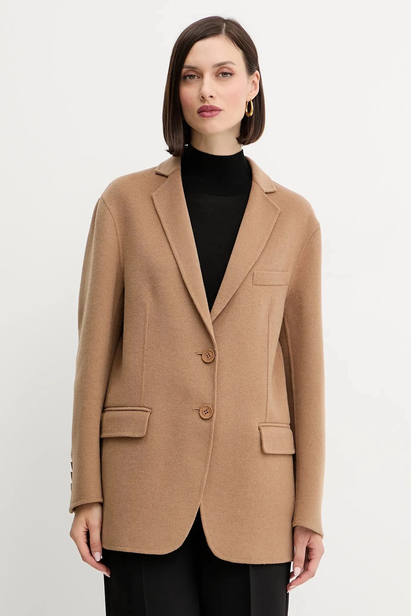 Шерстяное пальто