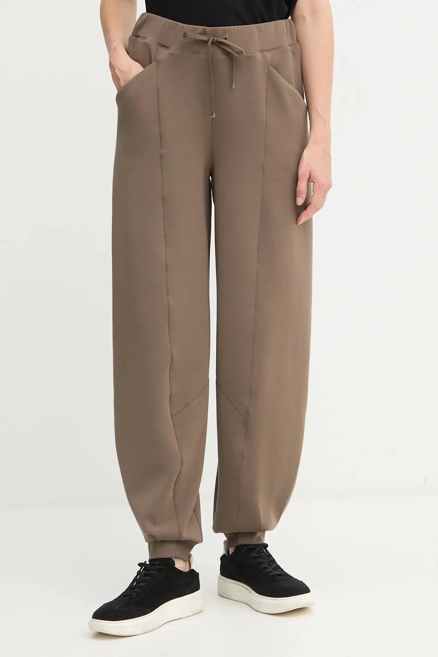 Спортивные штаны Эдареа