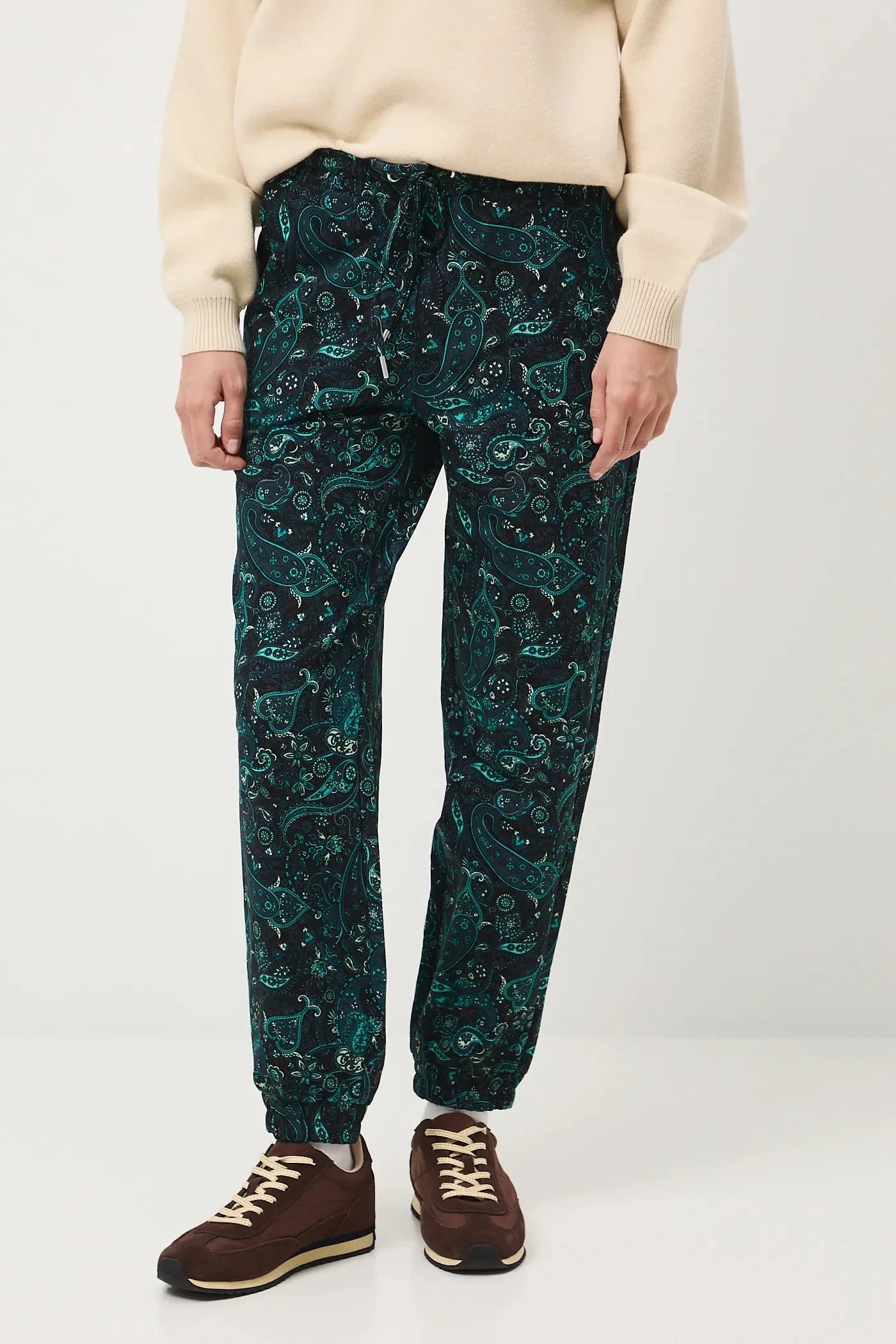 Спортивные штаны