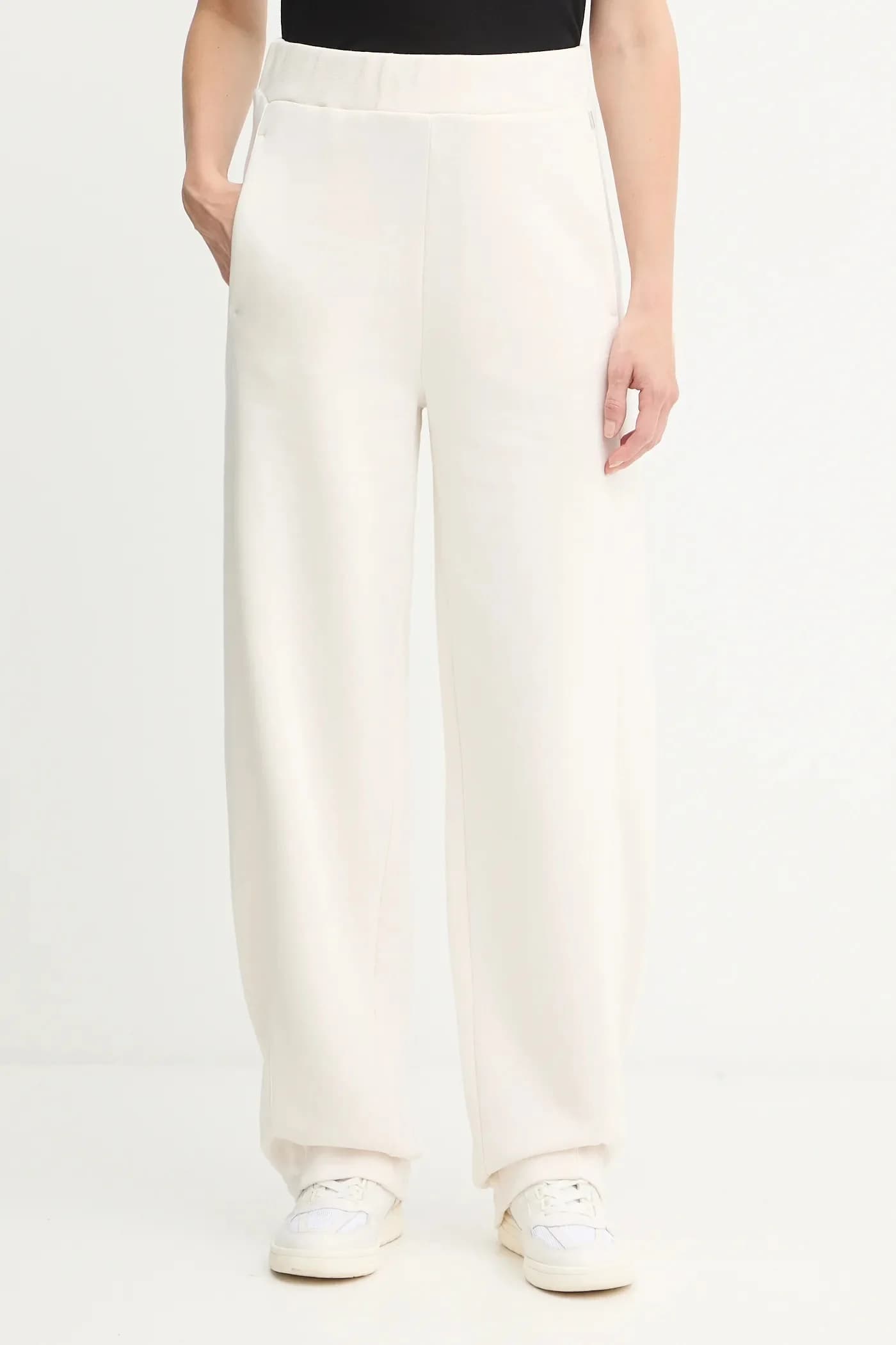 спортивные брюки Essuga