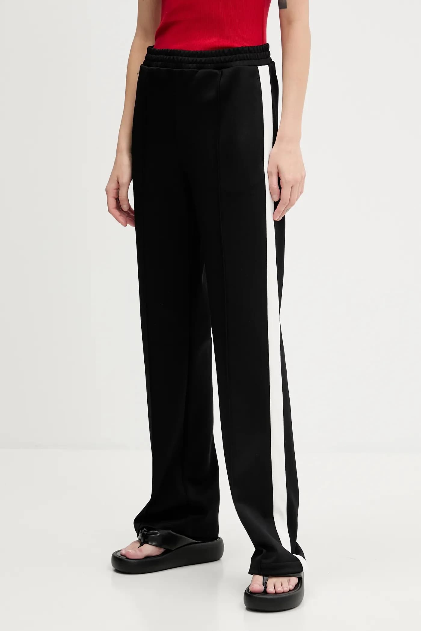 Спортивные брюки Наффити