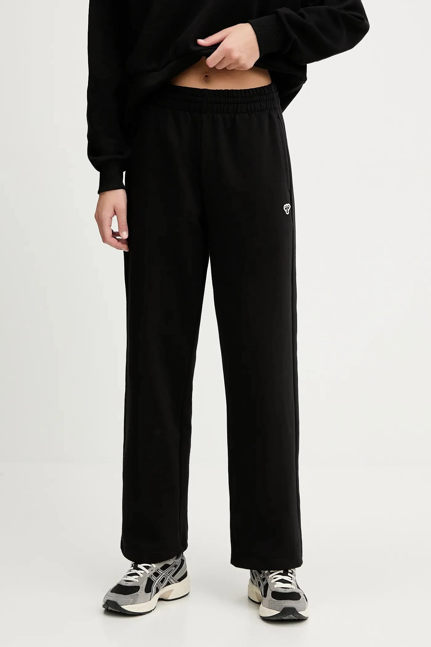 Спортивные штаны