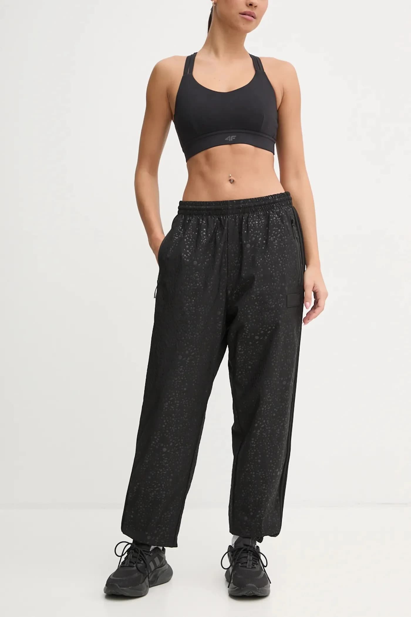 Спортивные штаны