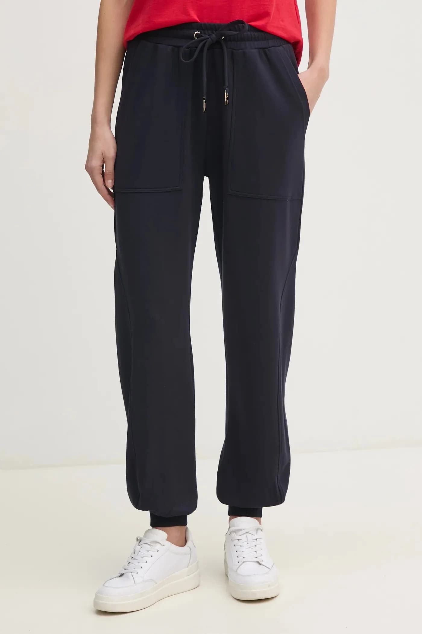 Спортивные штаны