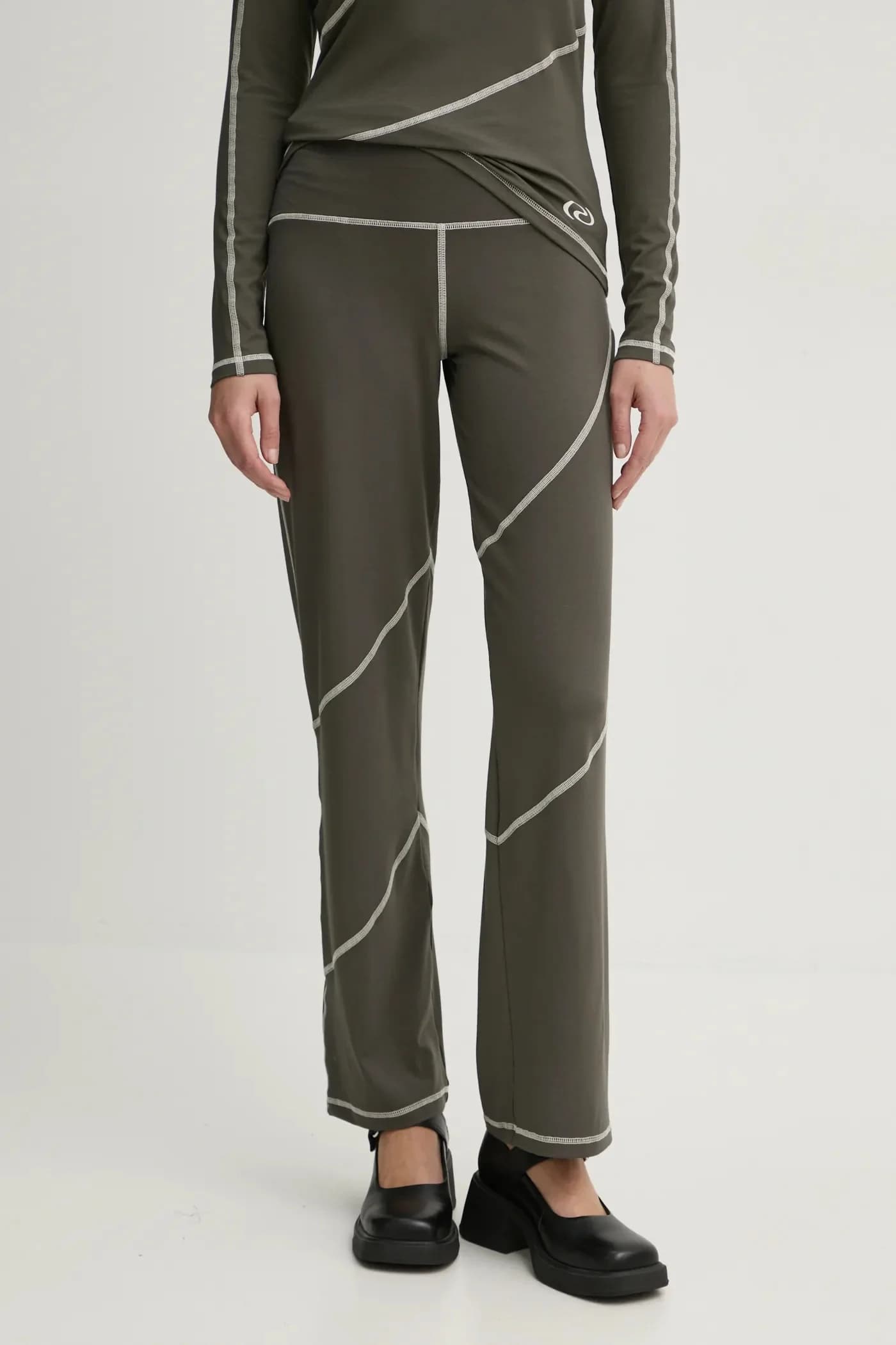 Резюме Спортивные штаны CoraRS