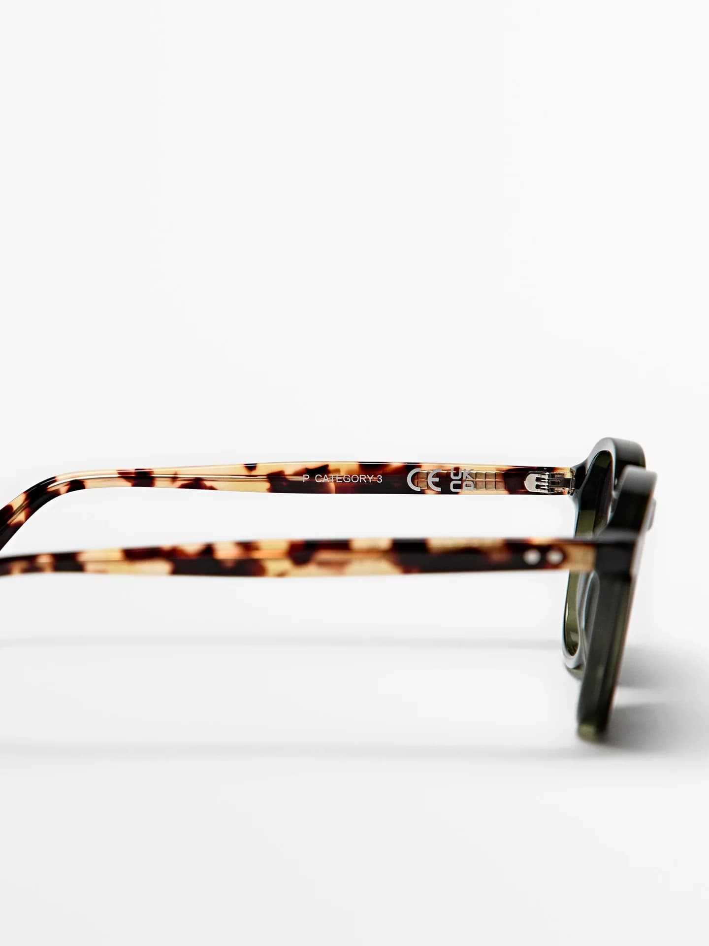 Круглые солнцезащитные очки