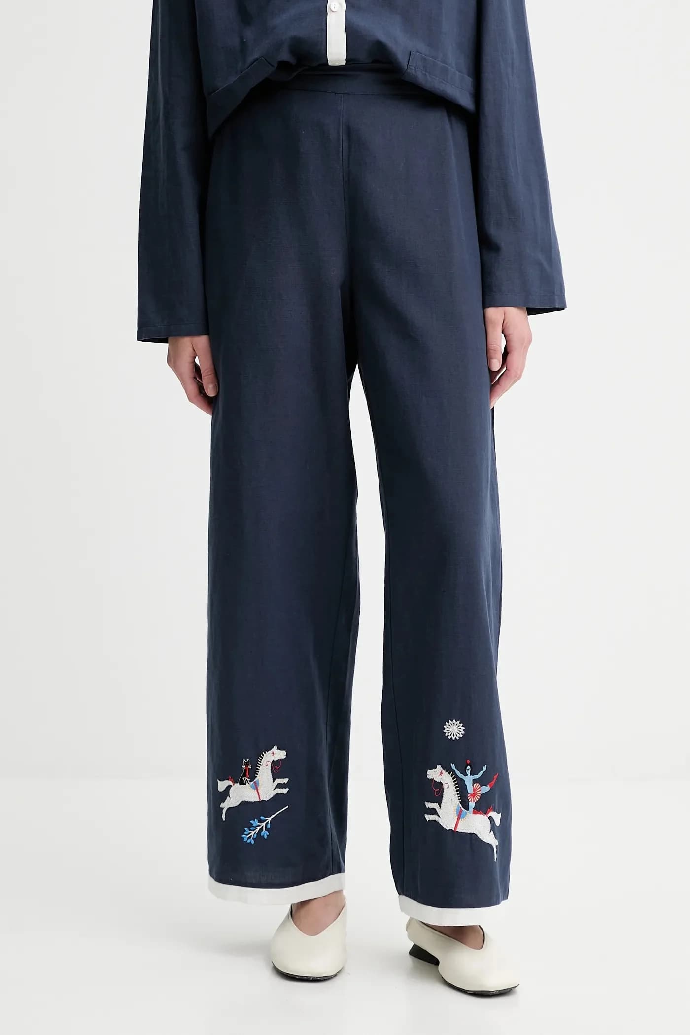 Брюки из смесового льна