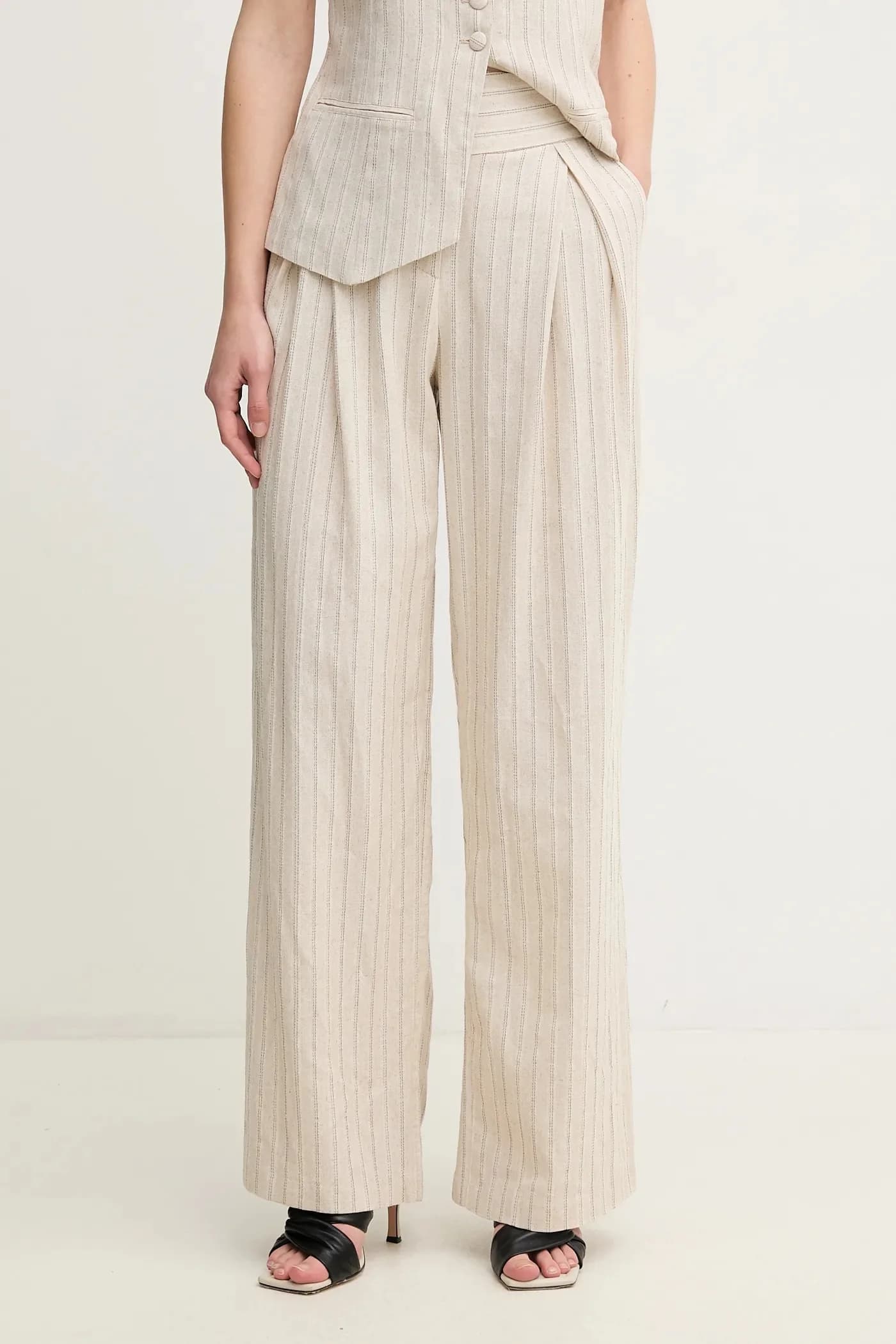 Брюки из смесового льна