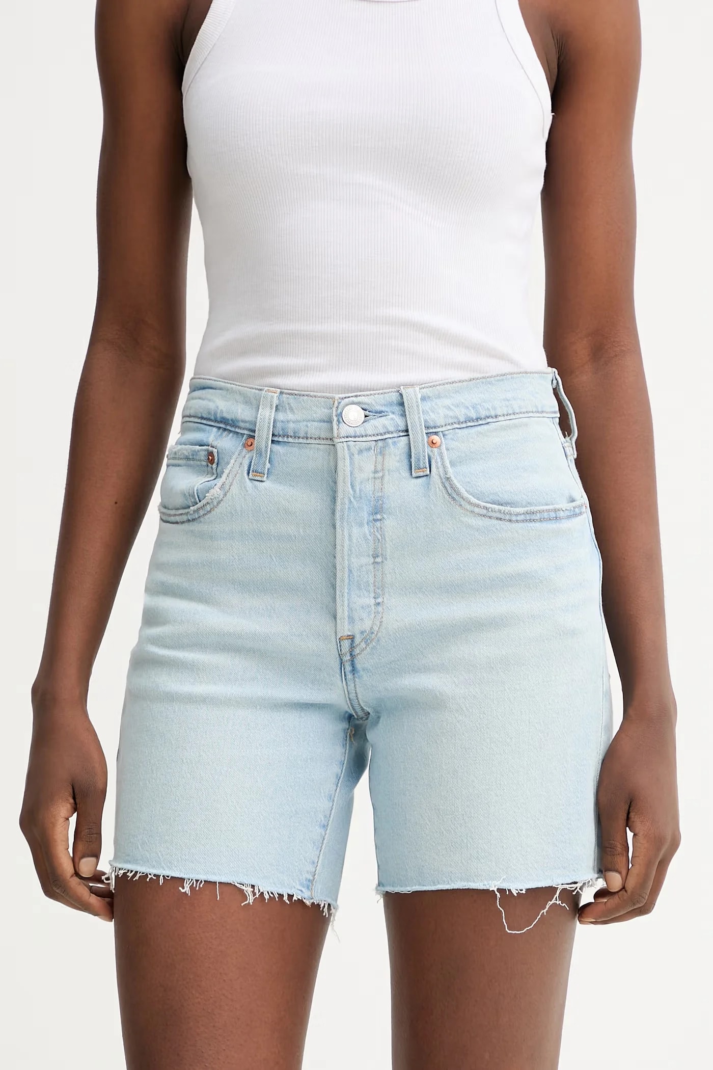 501® Женские джинсовые шорты MID THIGH
