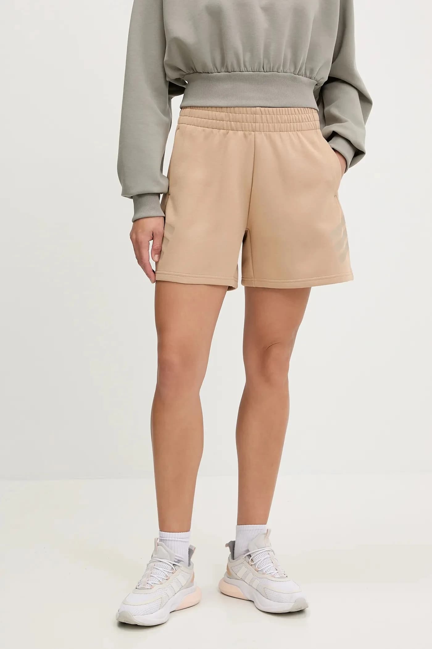 шорты Future Icons