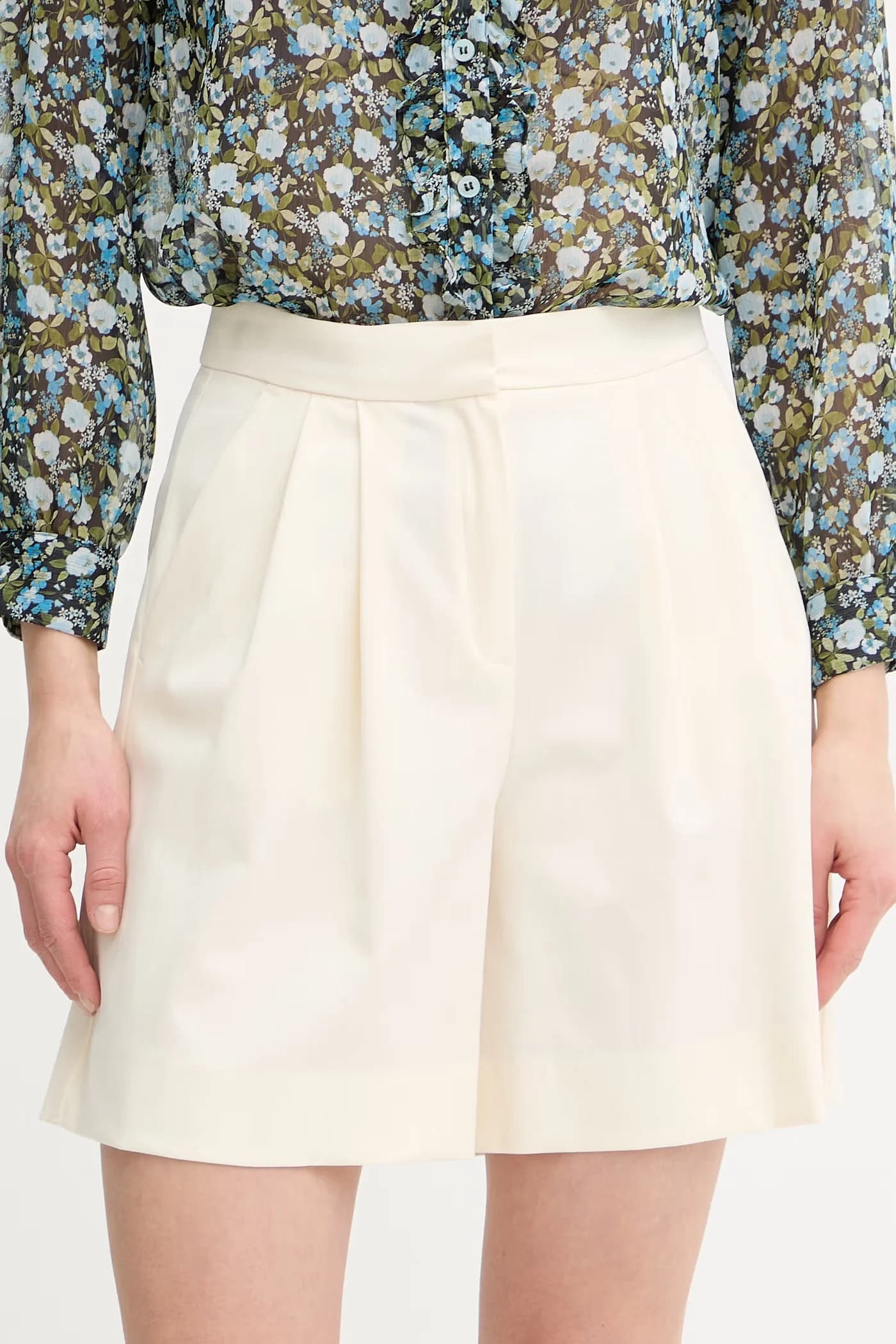 ДОЛЬМЕН шорты