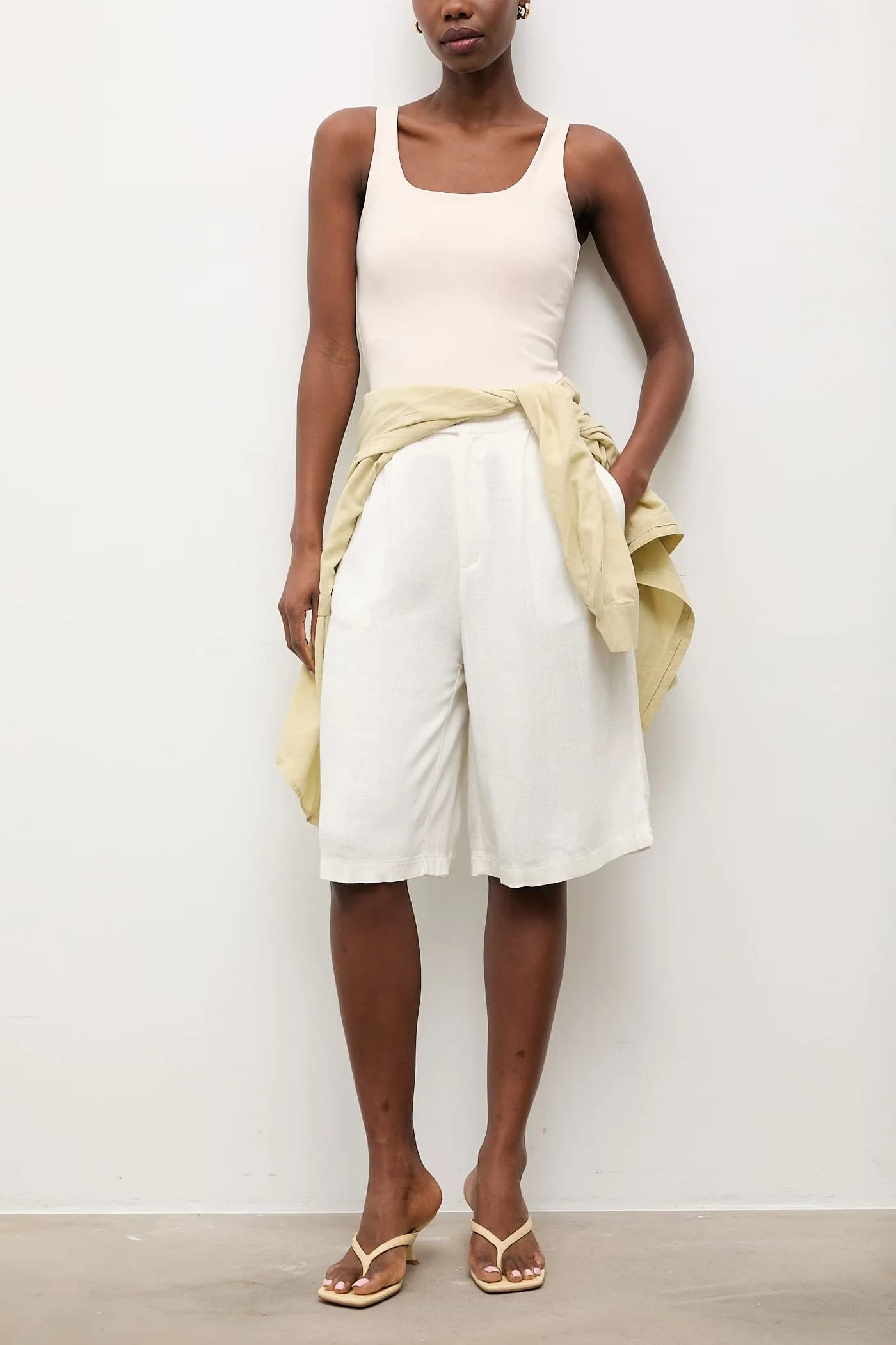 Льняные шорты