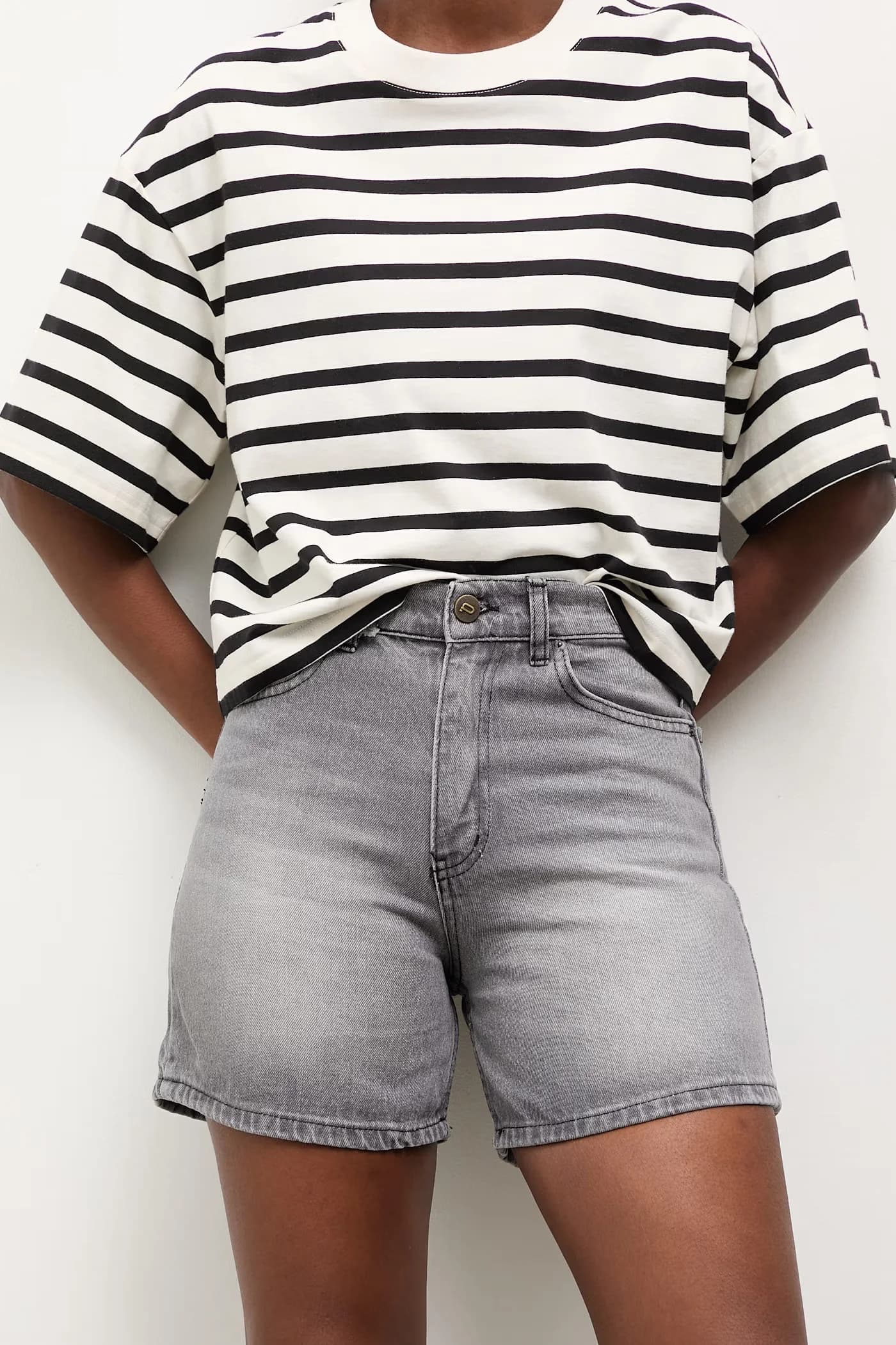 Джинсовые шорты