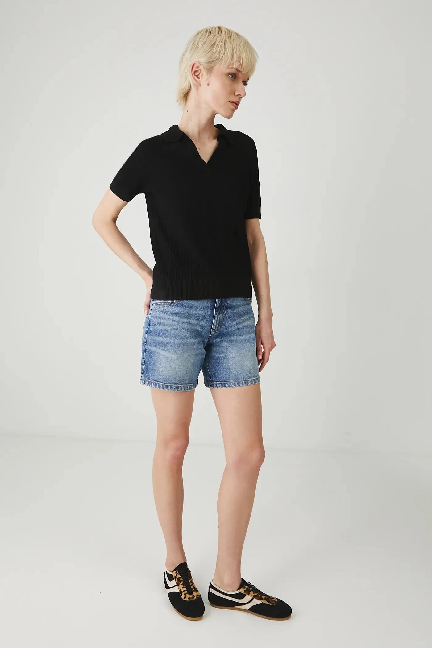 Джинсовые шорты