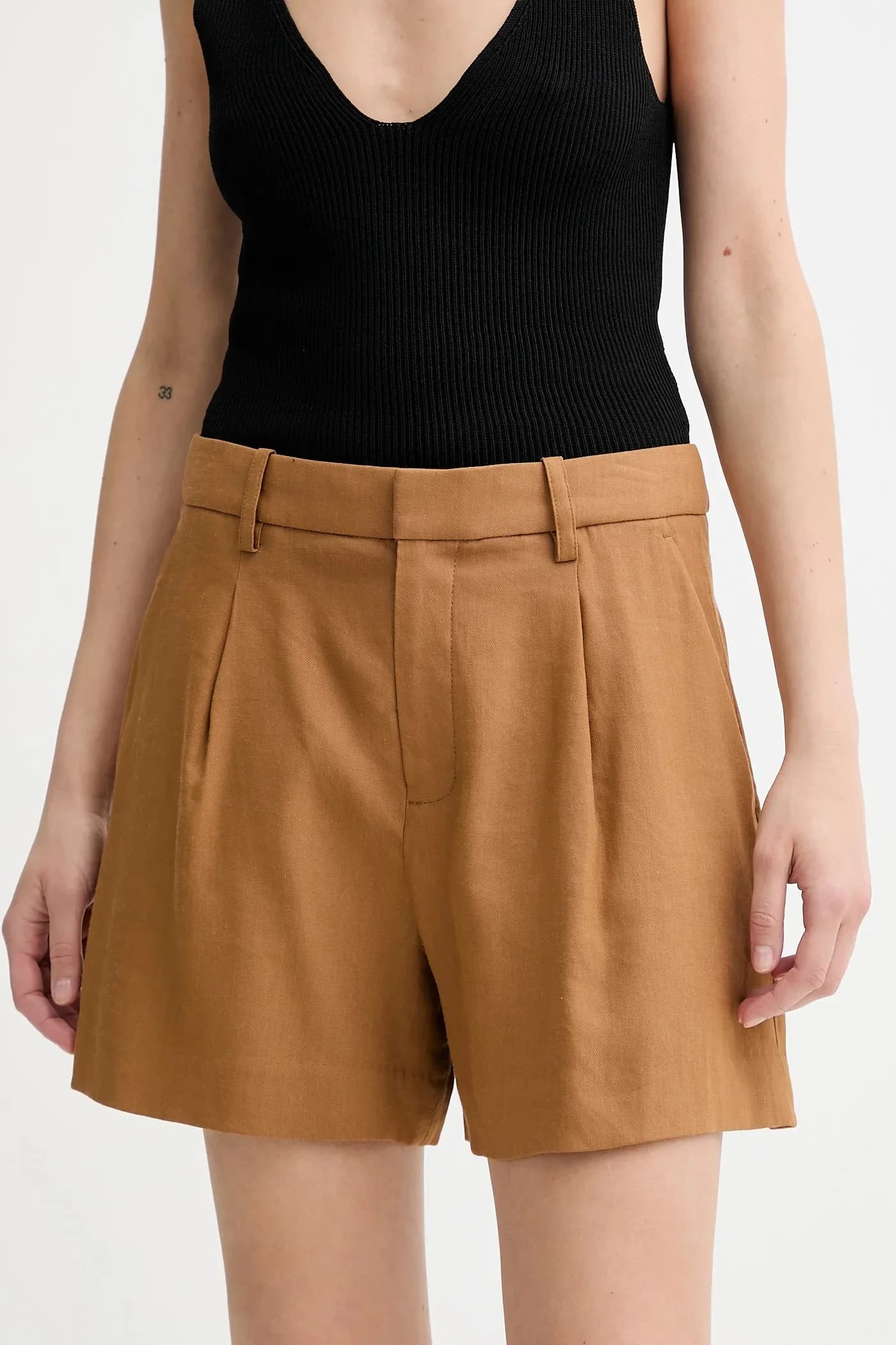 льняные шорты Charles