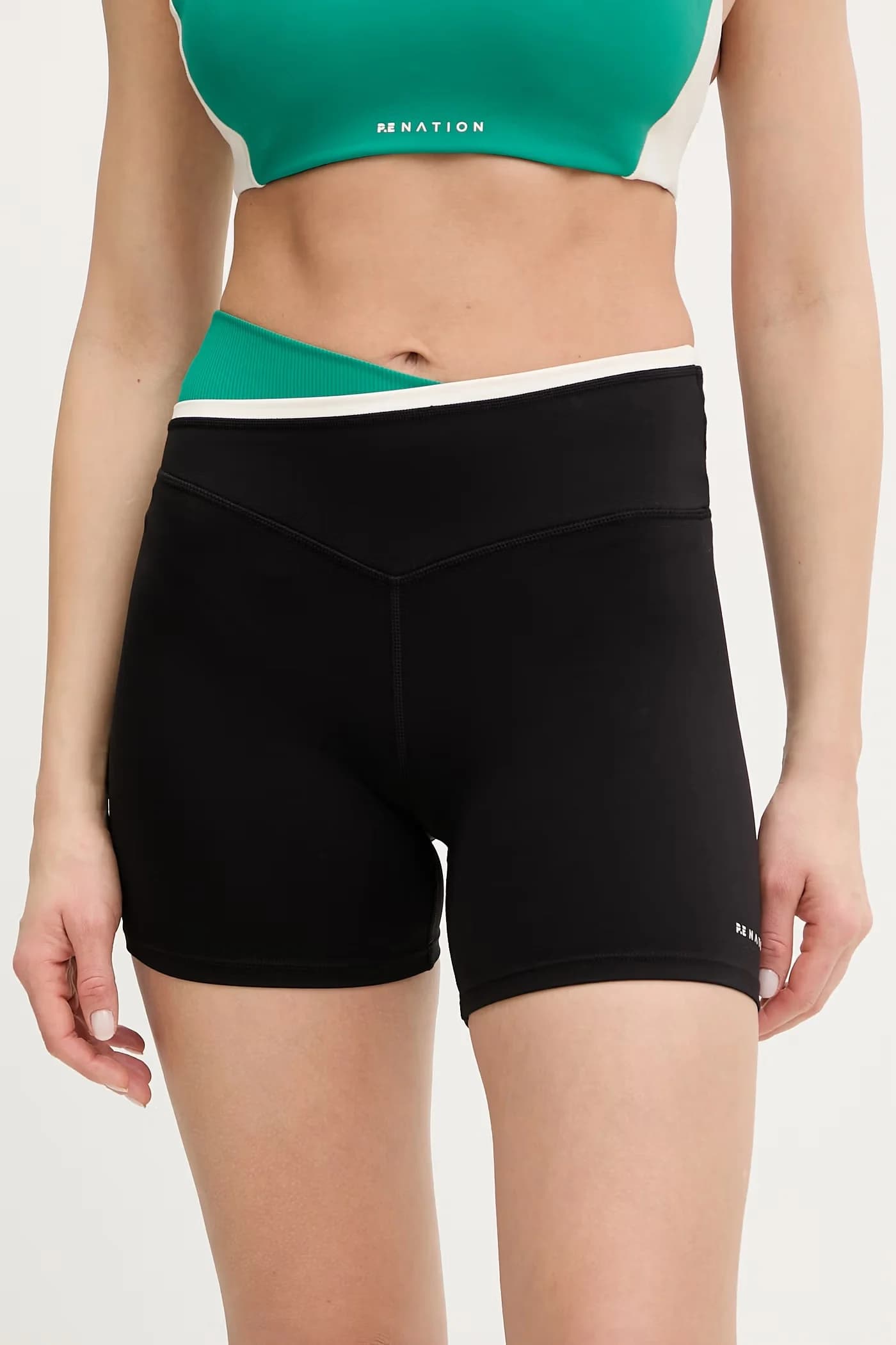 тренировочные шорты Status