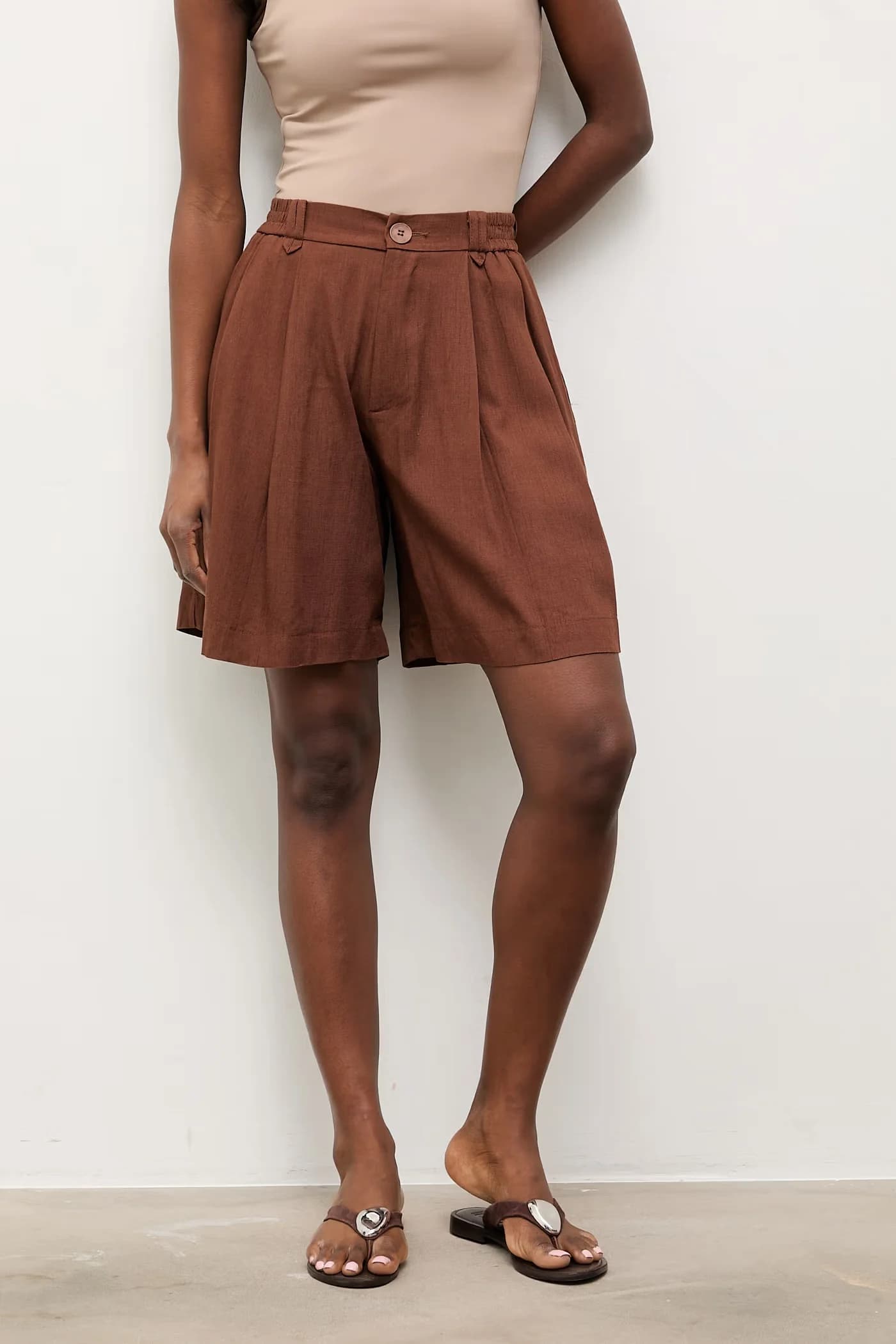 Льняные шорты