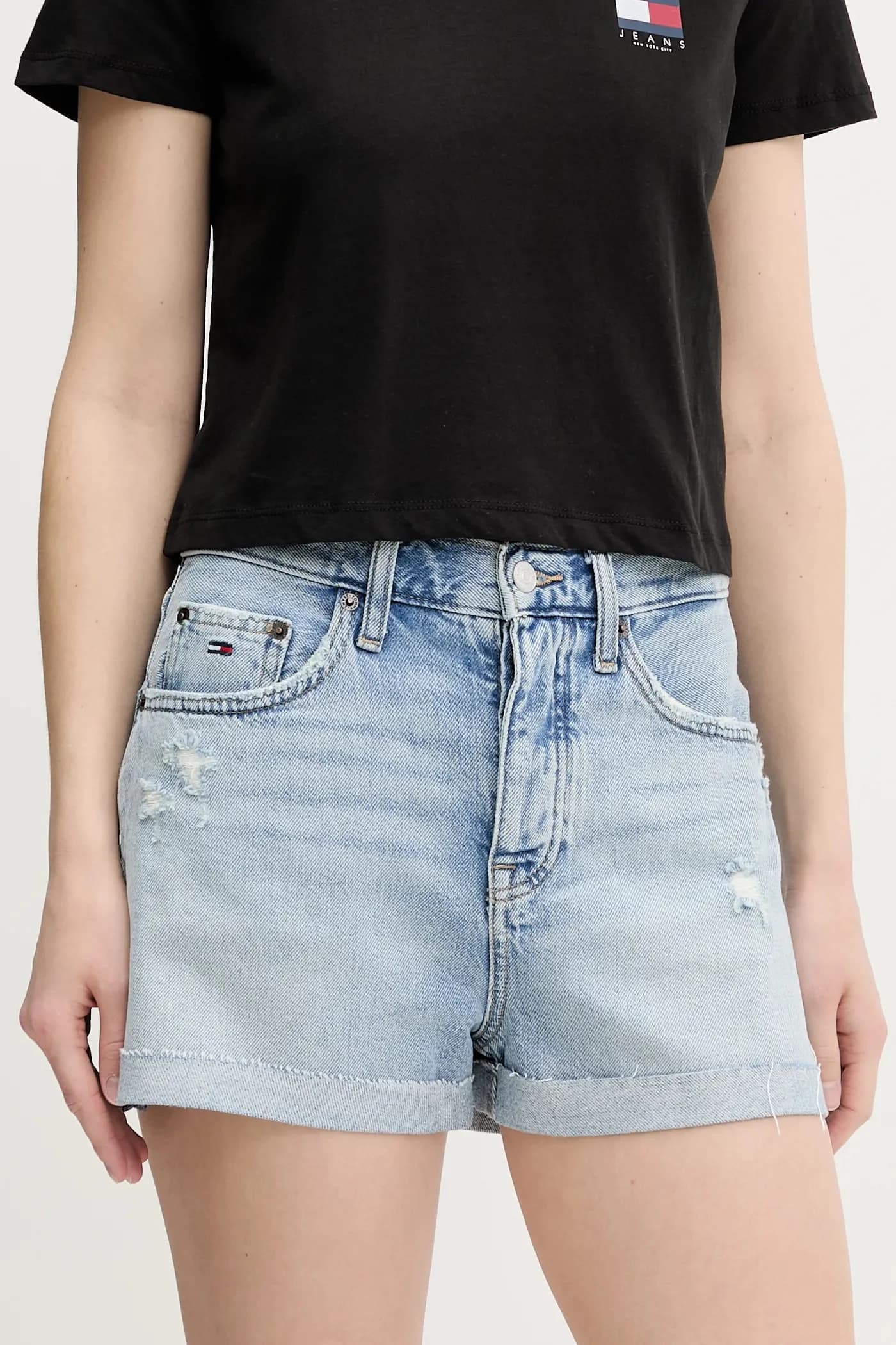 Джинсовые шорты