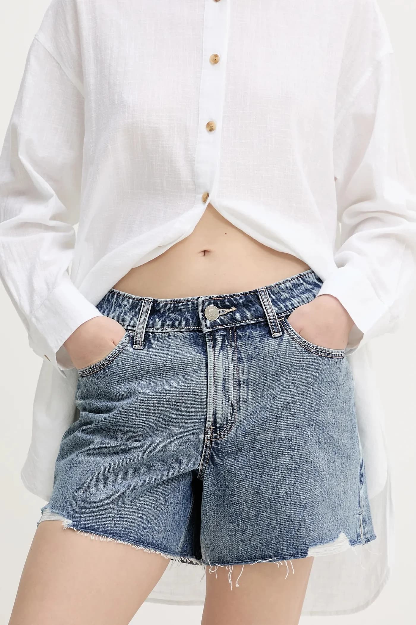 Джинсовые шорты