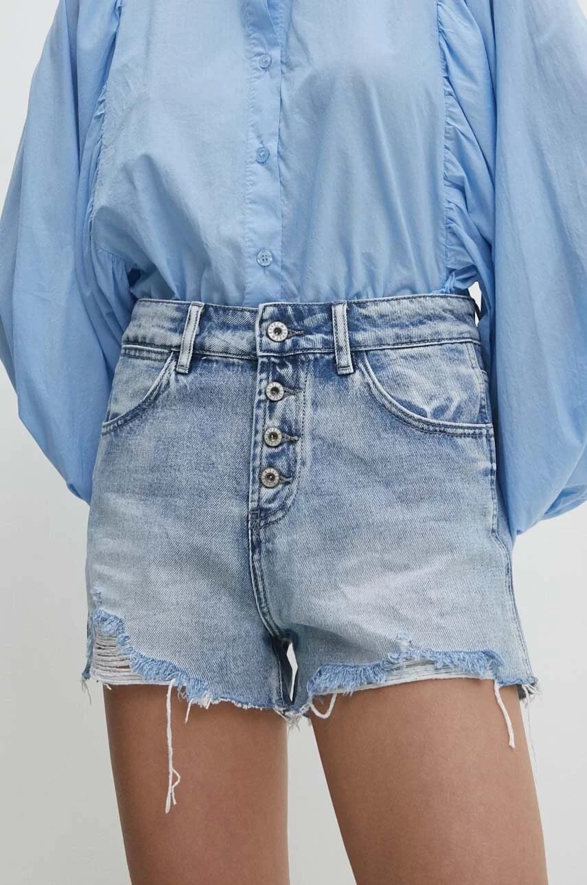 Джинсовые шорты