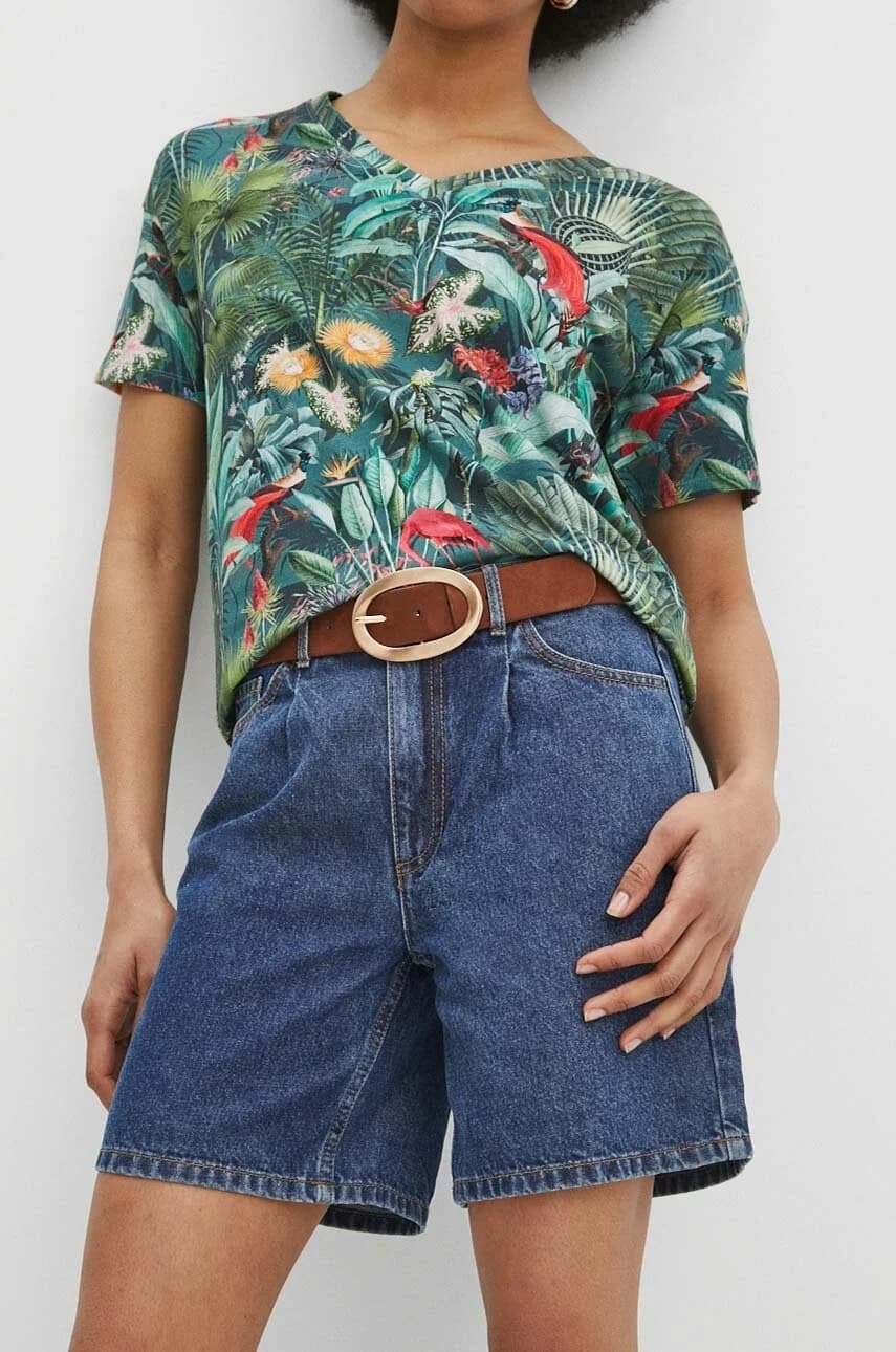 Джинсовые шорты