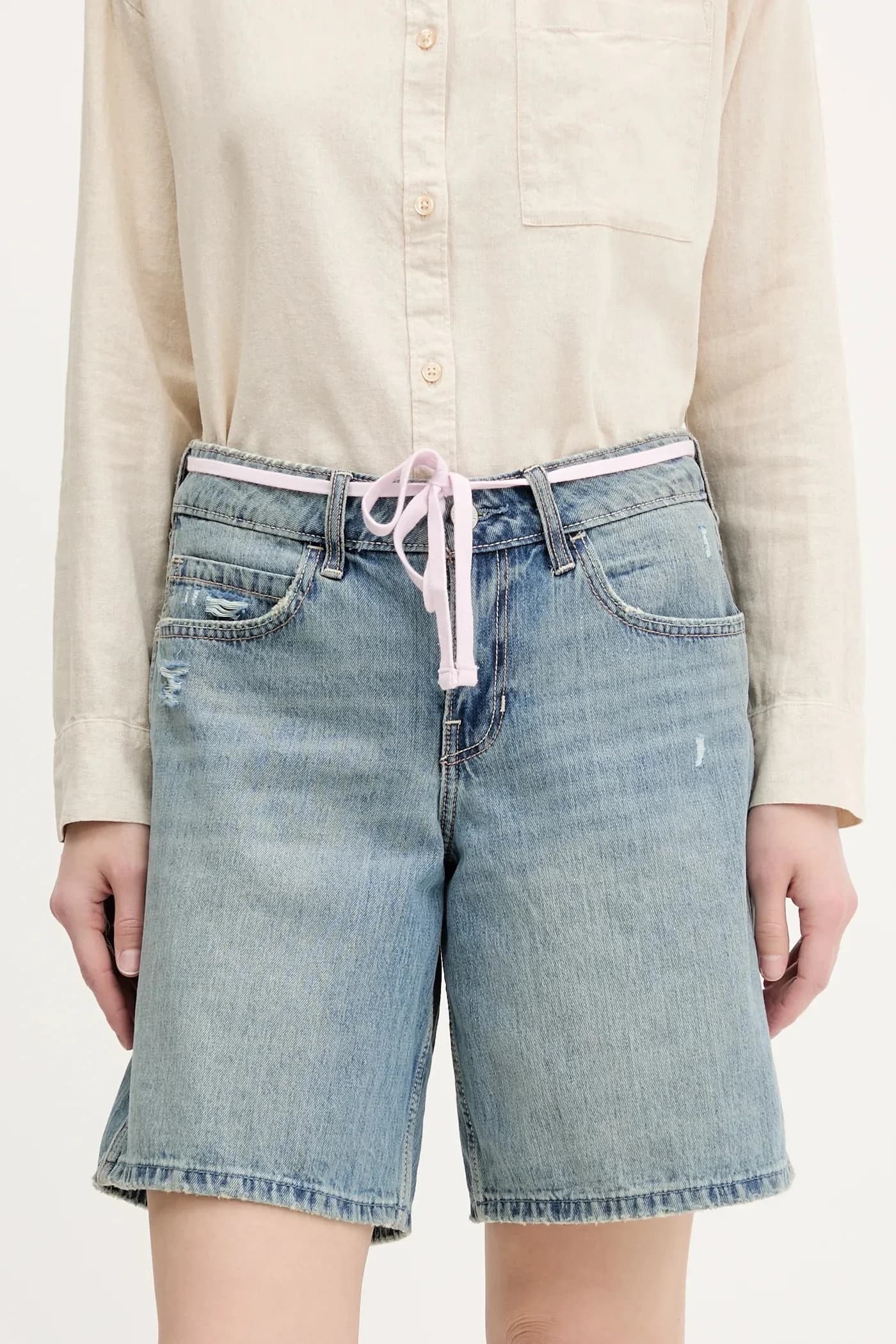 Джинсовые шорты