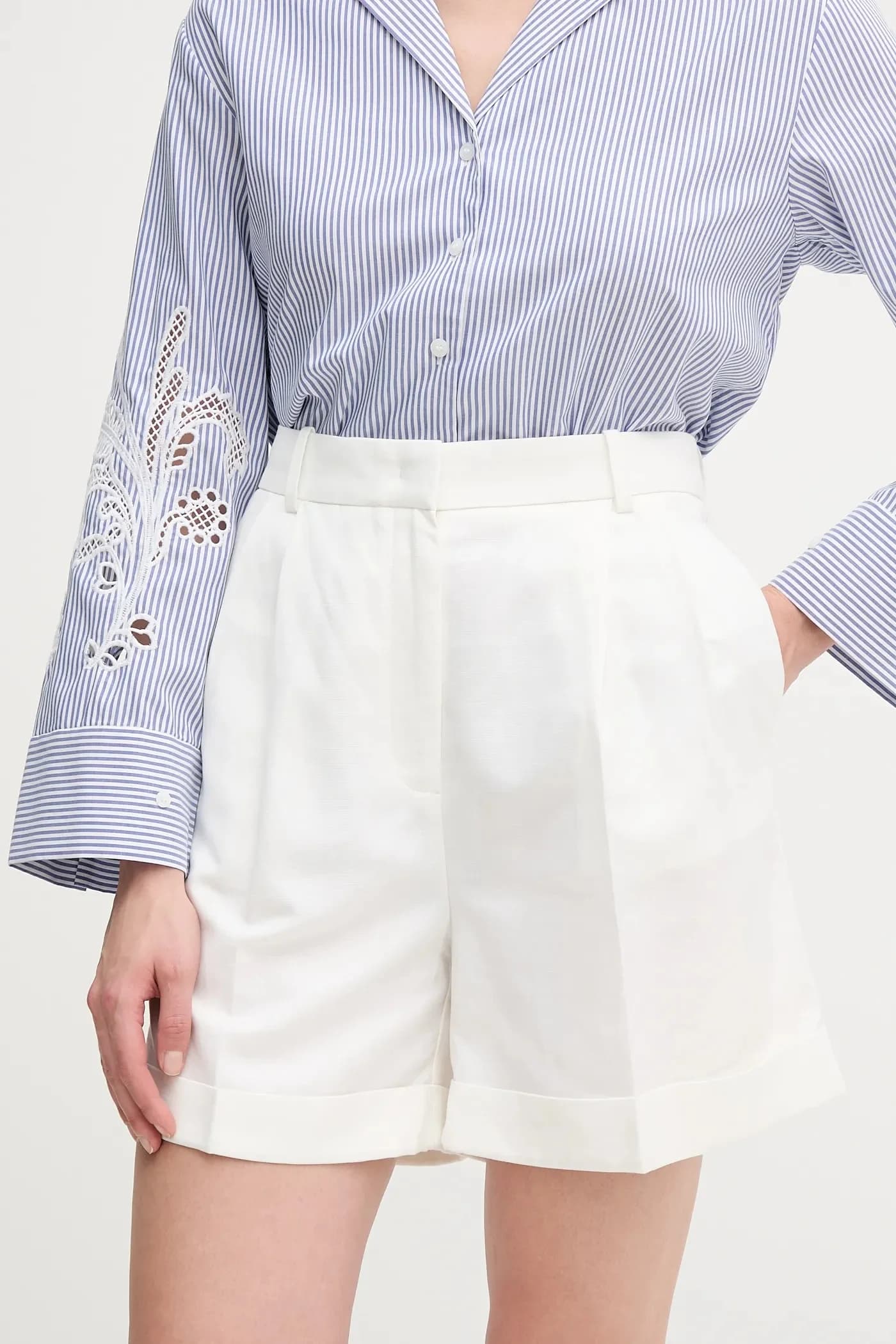 Шорты из смесового льна