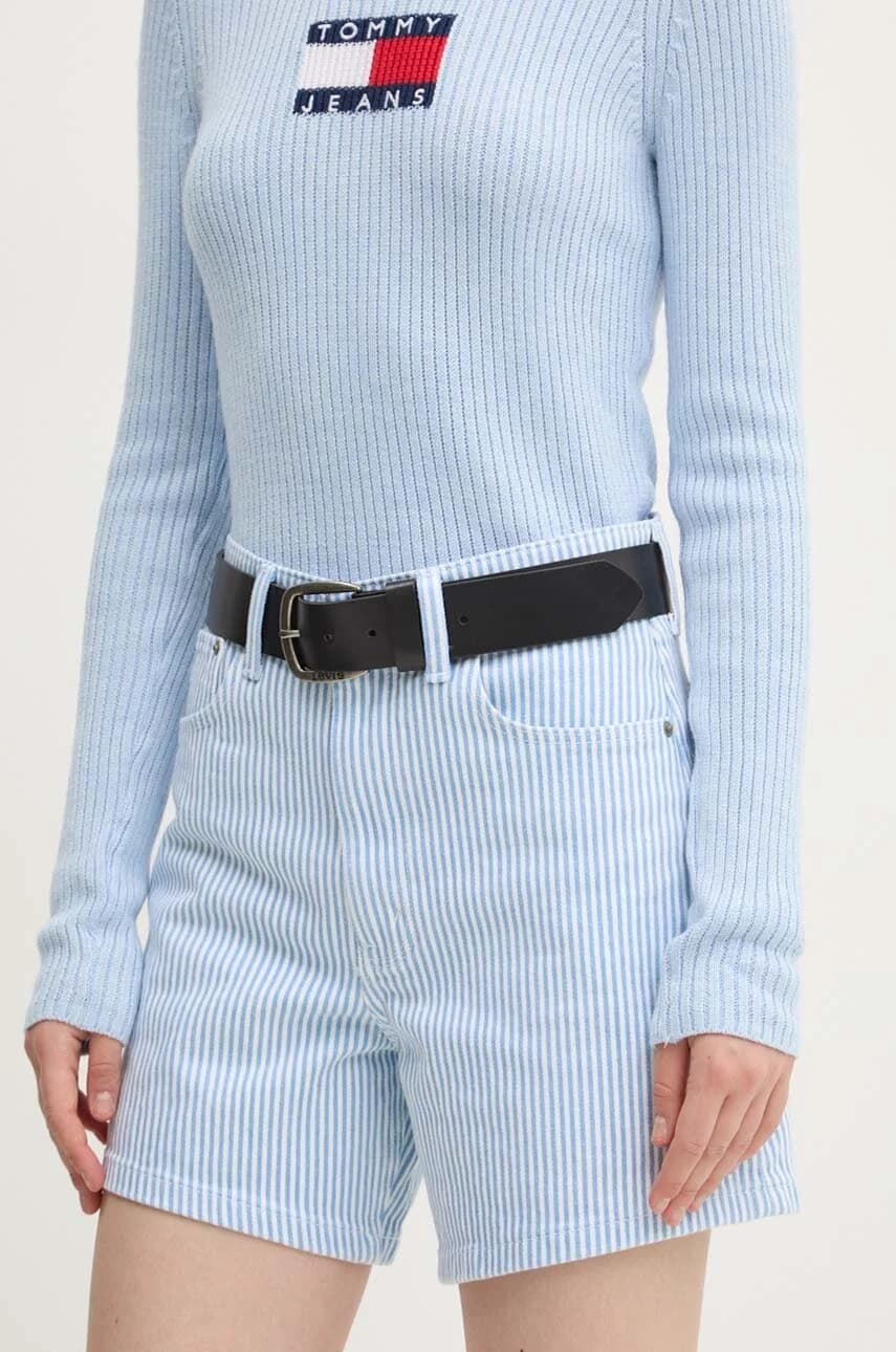 Джинсовые шорты