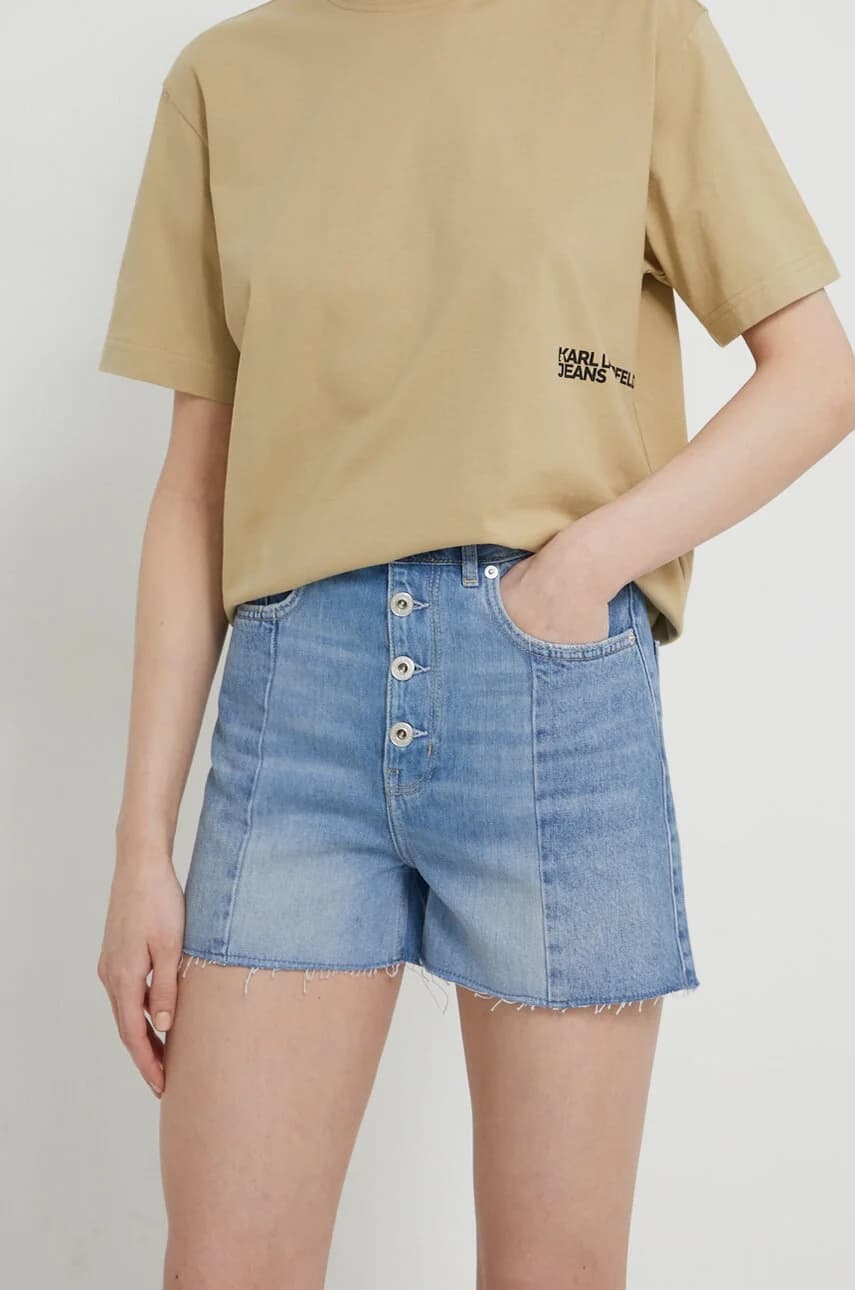 Джинсовые шорты