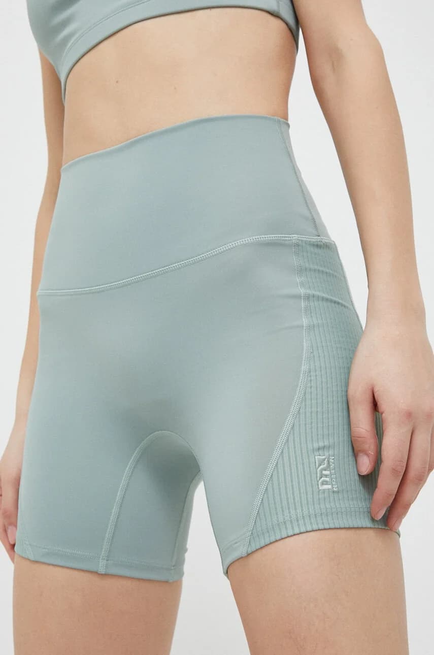 Тренировочные шорты Free Play