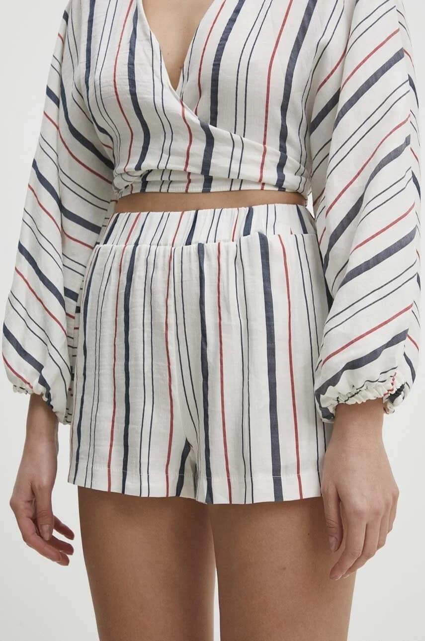 Льняные шорты