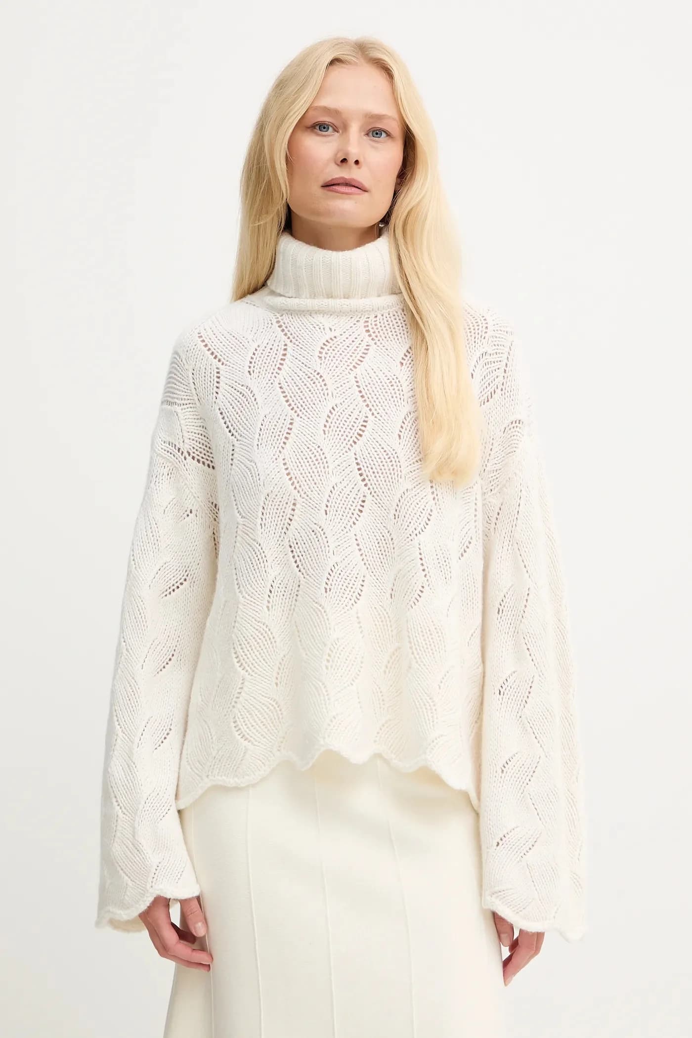 Свитер из смесовой шерсти