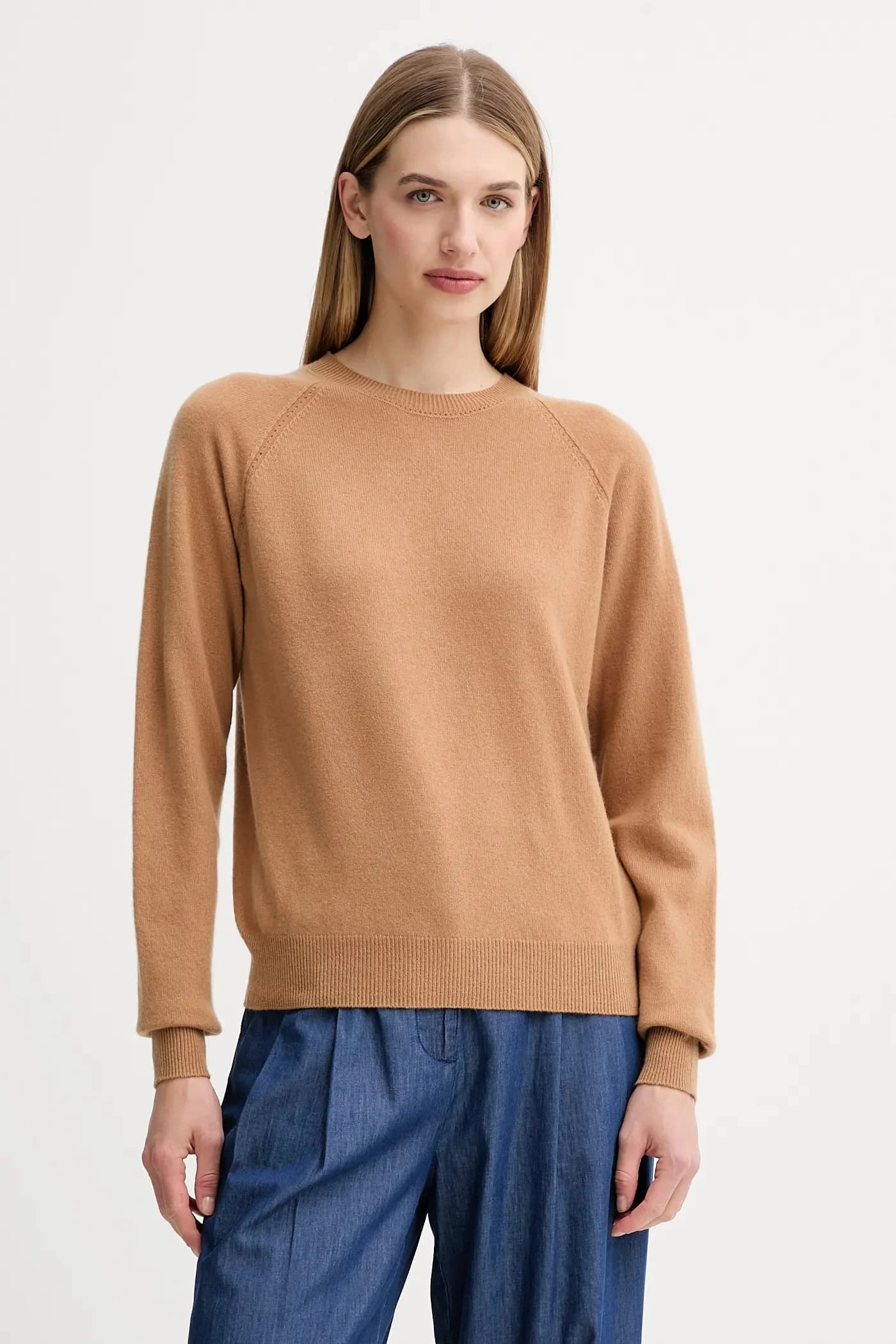 Шерстяной свитер